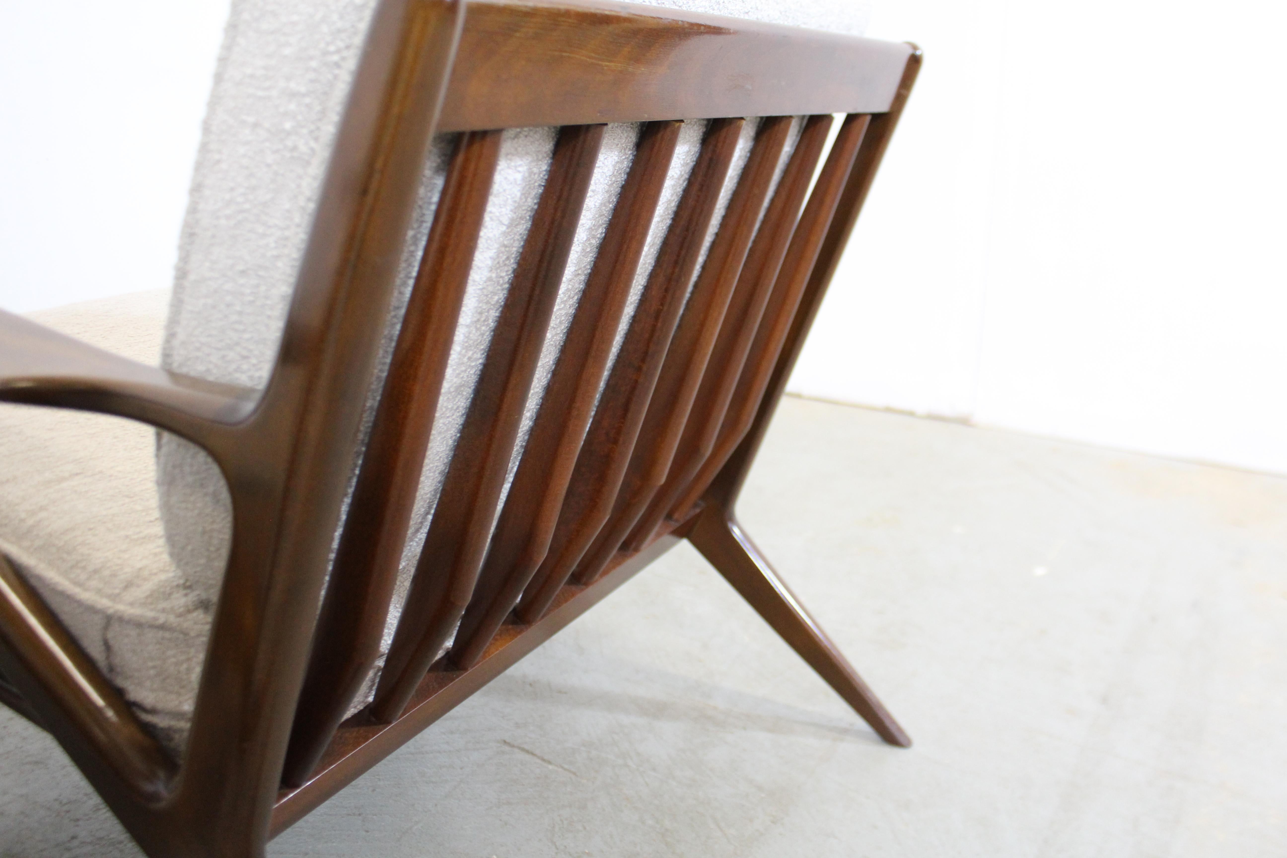 Mid-20th Century Pair of Midcentury Danish Modern Poul Jensen Selig Z Lounge Chairs