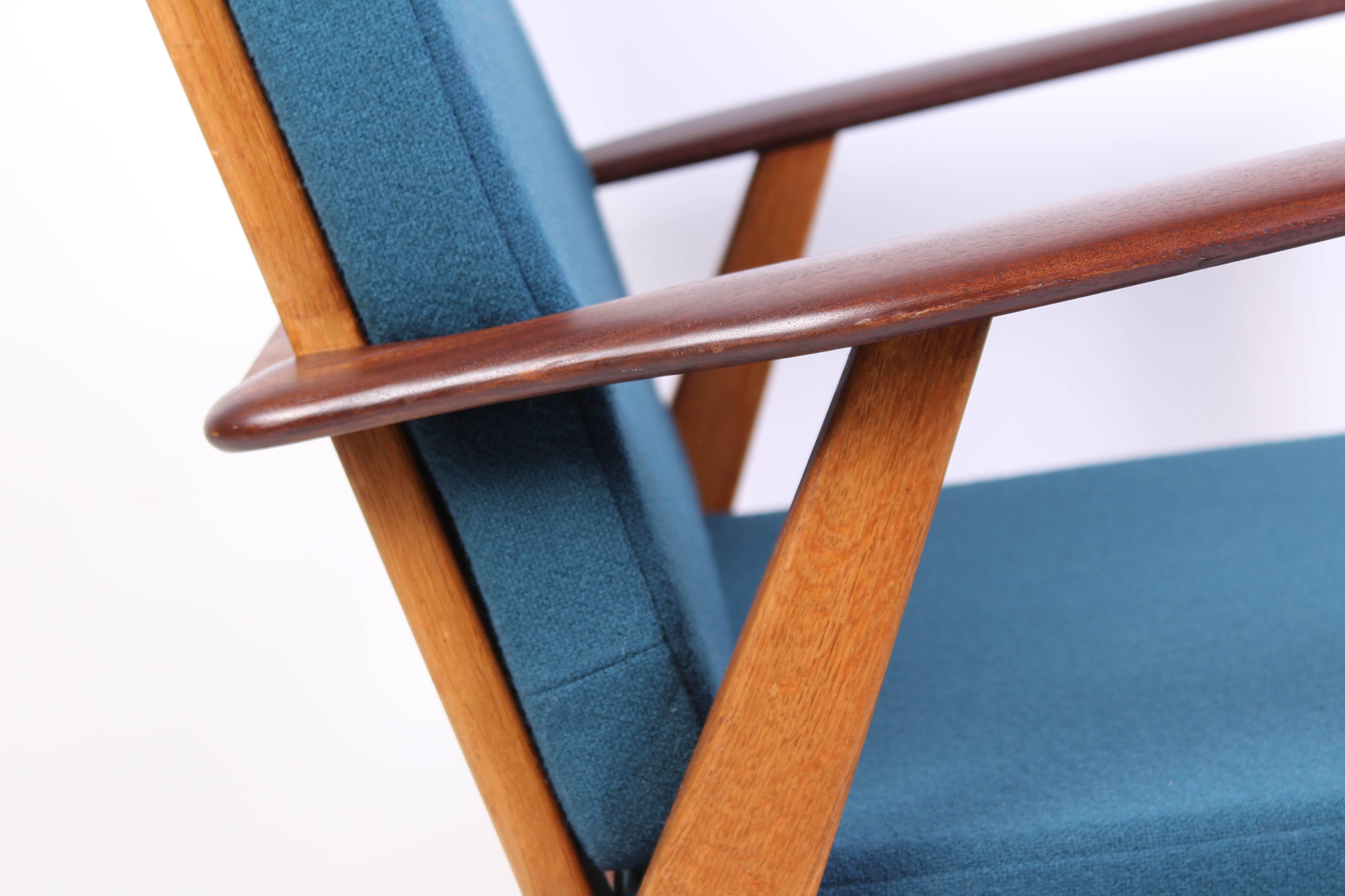 Pair of Midcentury Danish Oak and Teak Lounge Chairs 3
