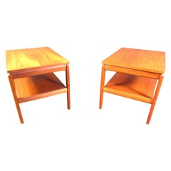 Coppia di comodini danesi in teak del Medioevo