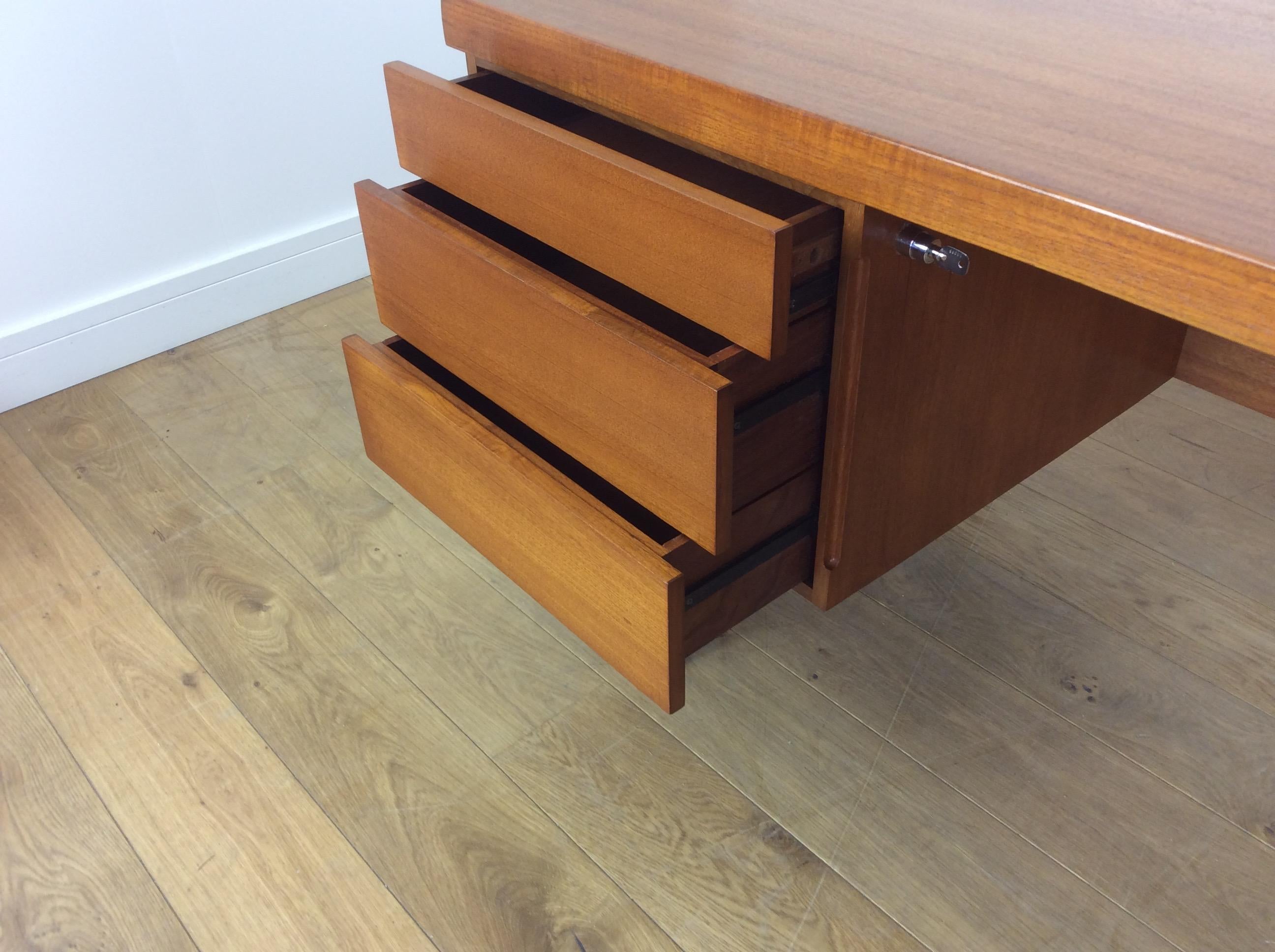 Pair of Midcentury Desks by Alfred Cox For Sale 8