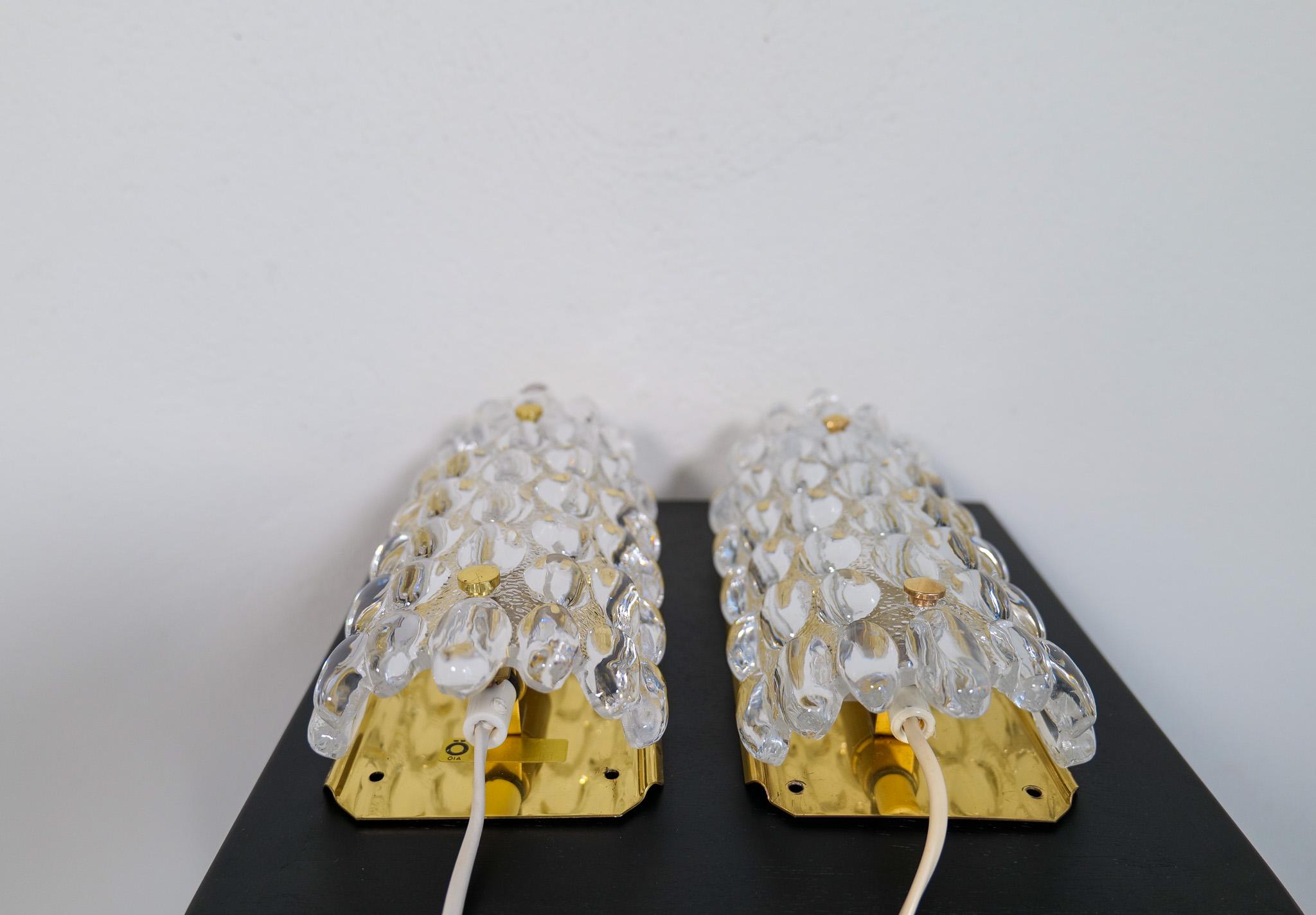 Brass Midcentury Modern Drop Shaped Crystal Wall Lamps Orrefors by Carl Fagerlund For Sale