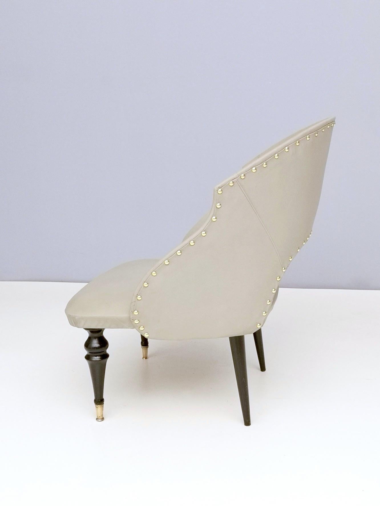 Brass Pair of Mid-Century Ebonized Wood and Gray Skai Lounge Chairs, Italy