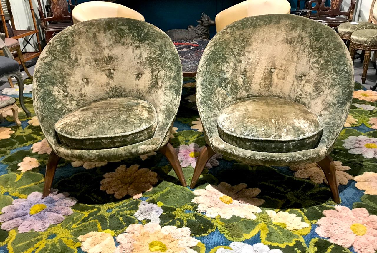 Pair of Midcentury Egg Chairs Style of Jean Royere 1