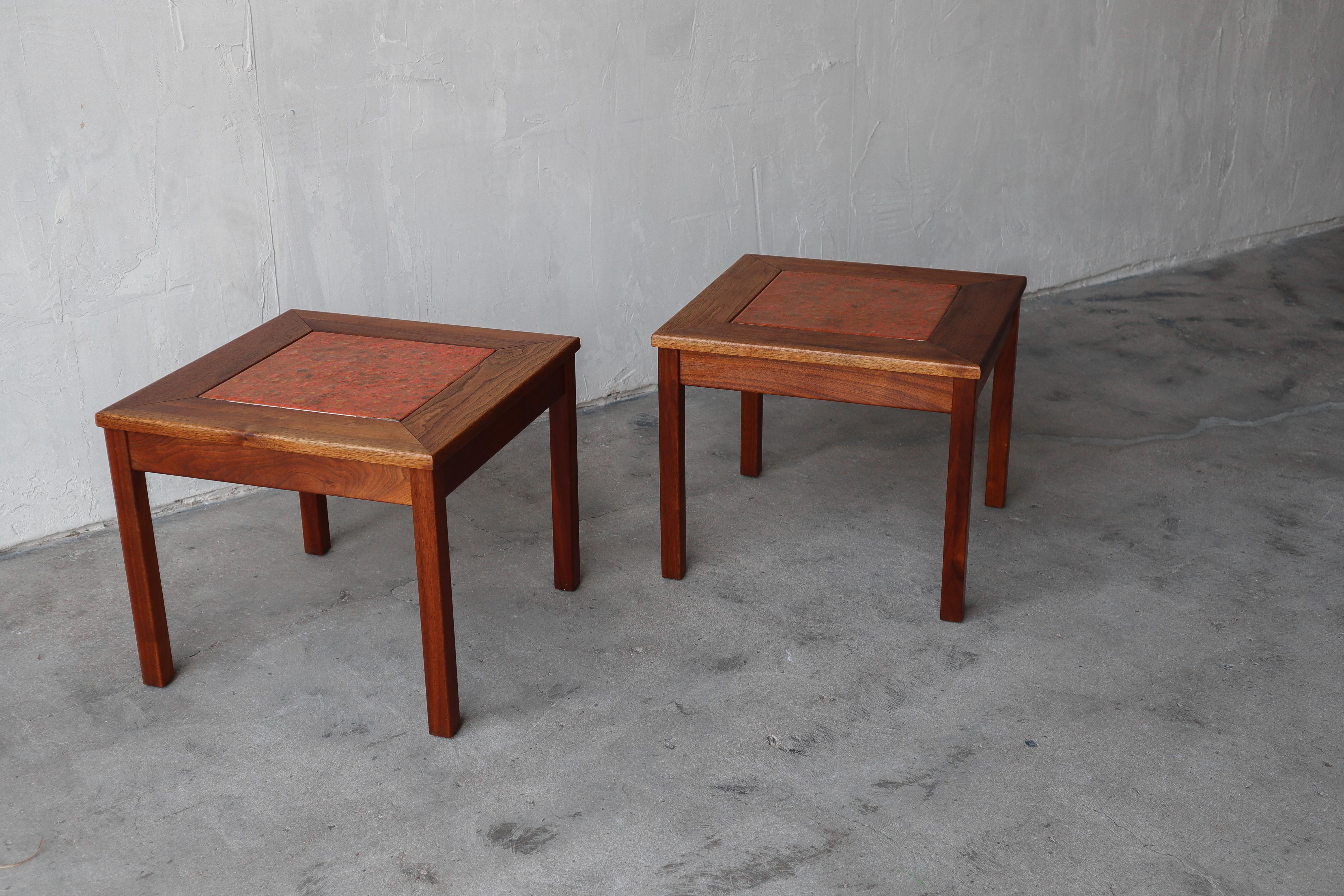 Pair of Midcentury Enameled Copper and Walnut Side Tables In Good Condition In Las Vegas, NV