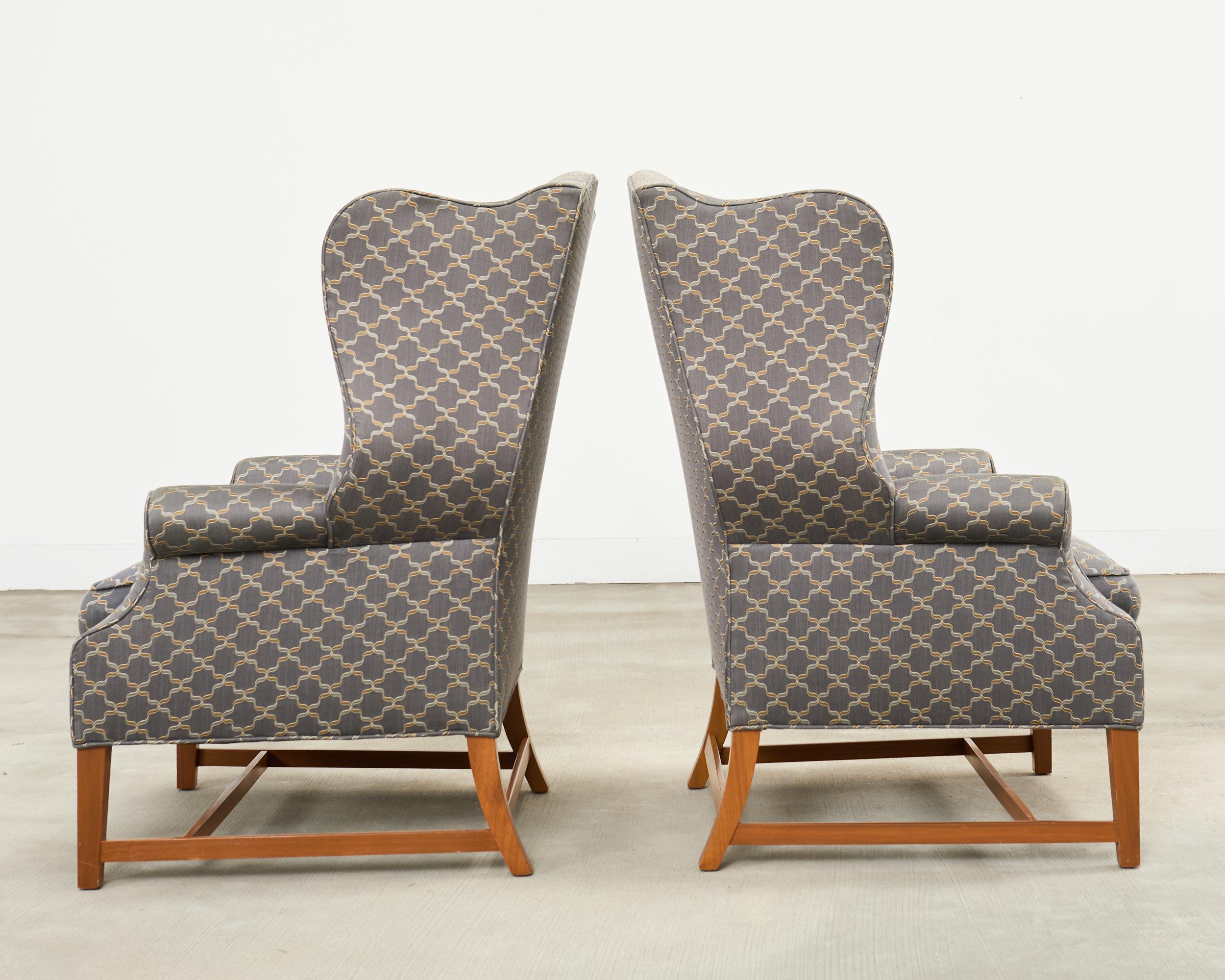 20th Century Pair of Midcentury English Georgian Style Wingback Chairs For Sale