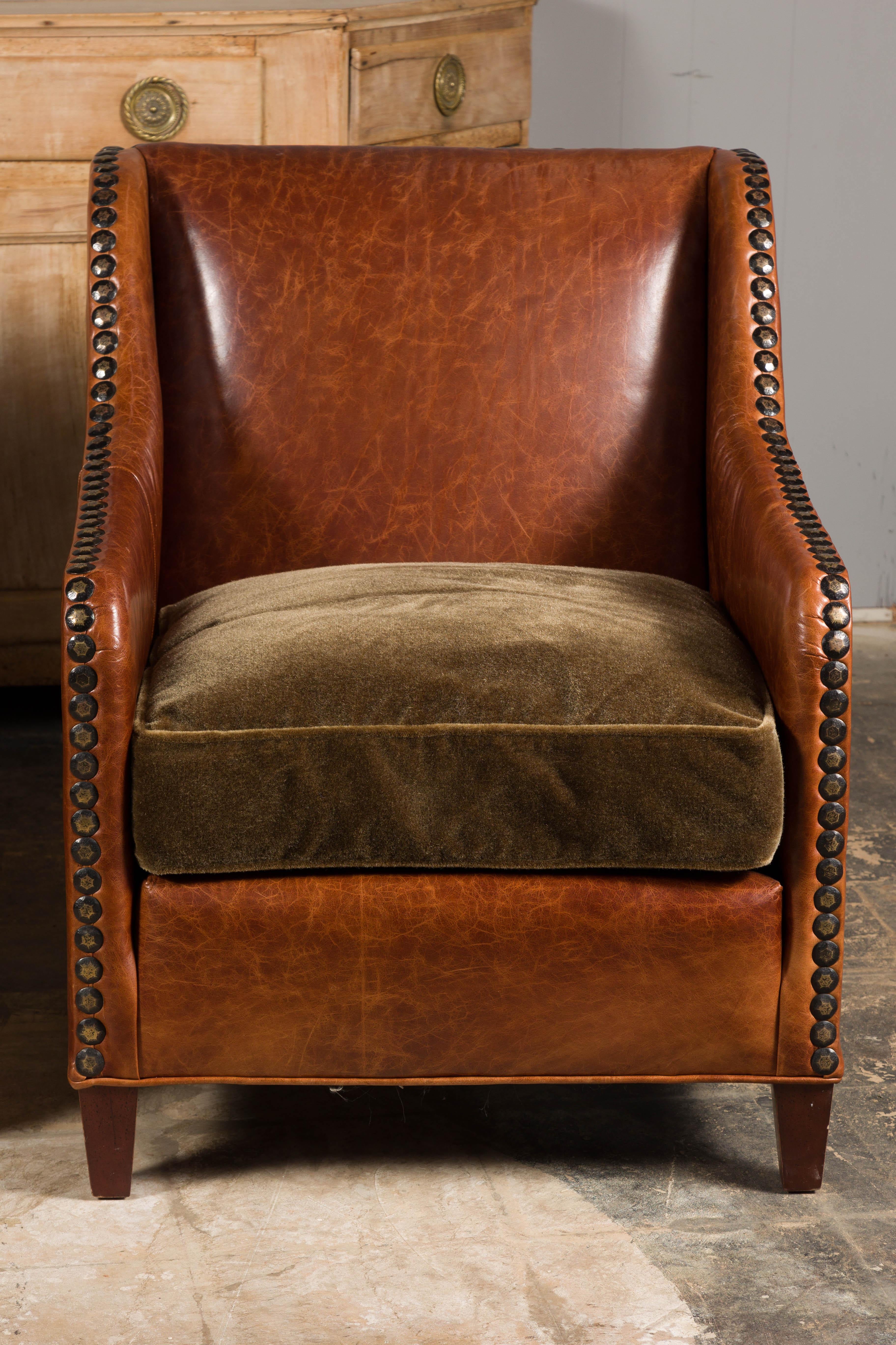 20th Century Pair of Midcentury English Leather Club Chairs with Custom Cushion and Nailheads