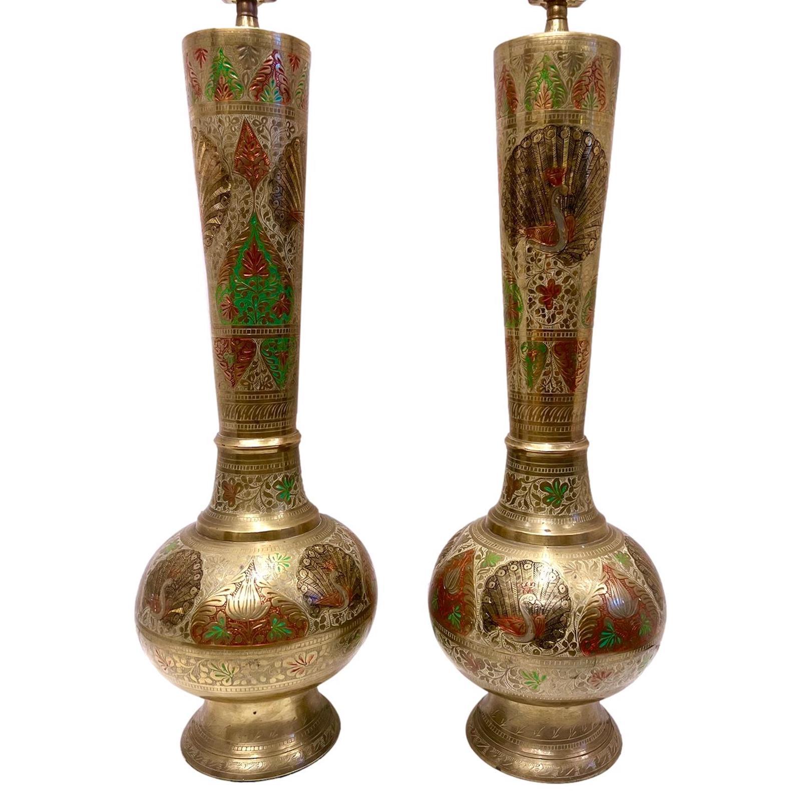 Pair of Midcentury Etched Brass Lamps In Good Condition For Sale In New York, NY