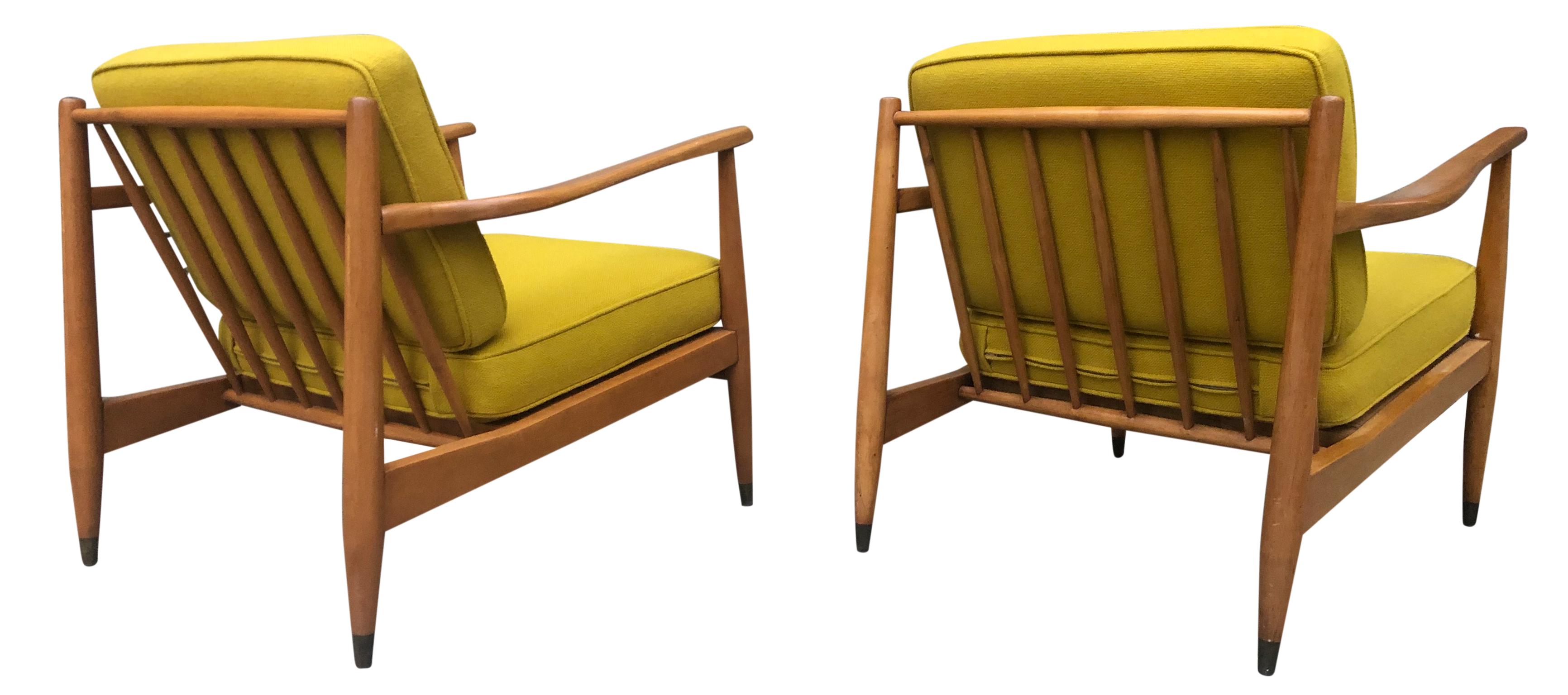 Pair of Midcentury Folke Ohlsson Blonde Lounge Chairs Gold In Good Condition In BROOKLYN, NY