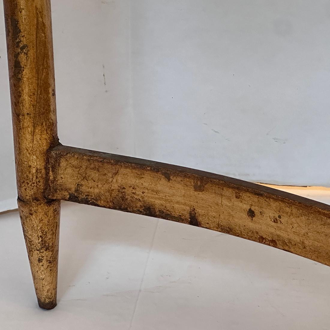 Métal Paire de tables dorées françaises du milieu du siècle dernier en vente