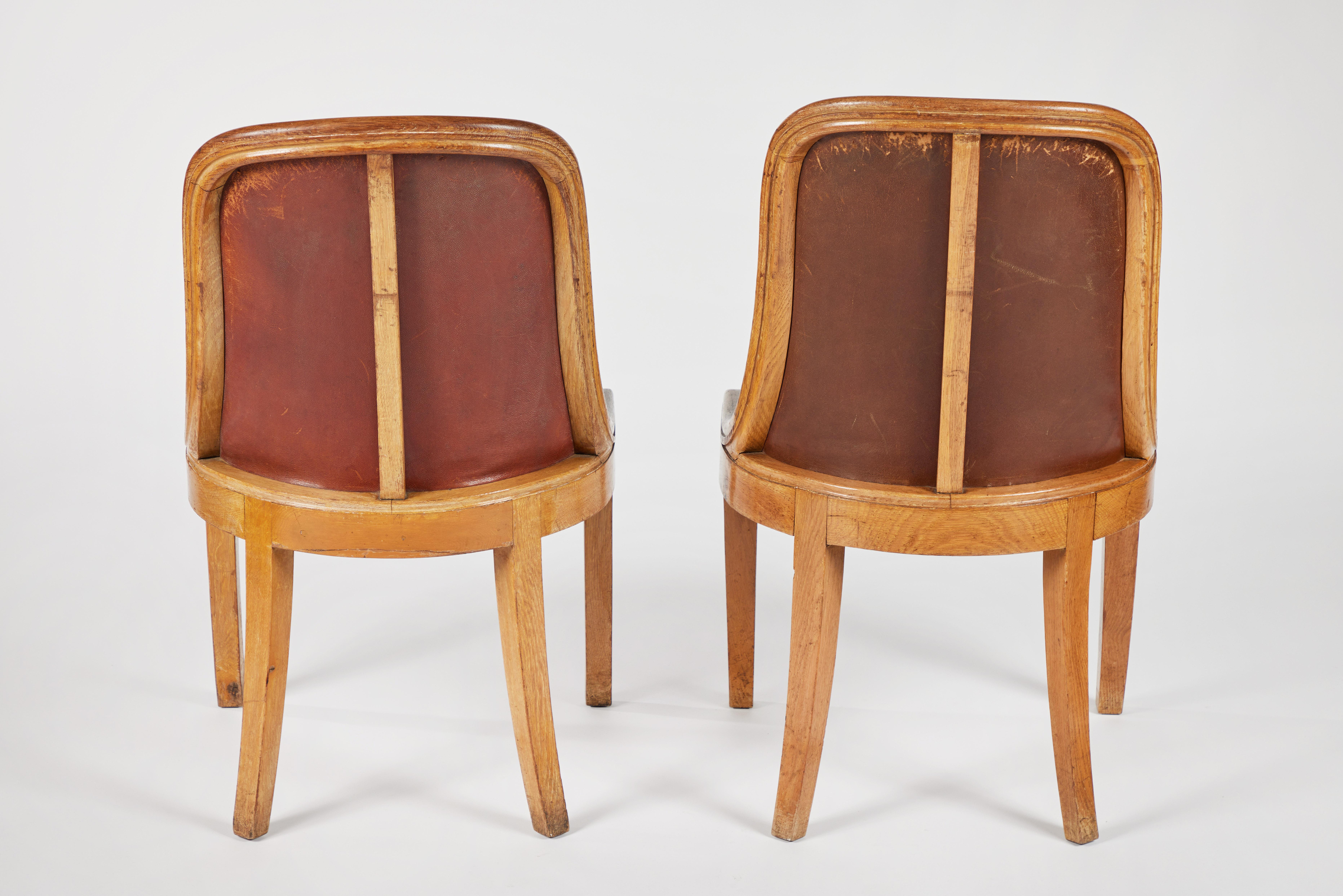 Mid-Century Modern Pair of Midcentury French Oak and Leather Side Chairs