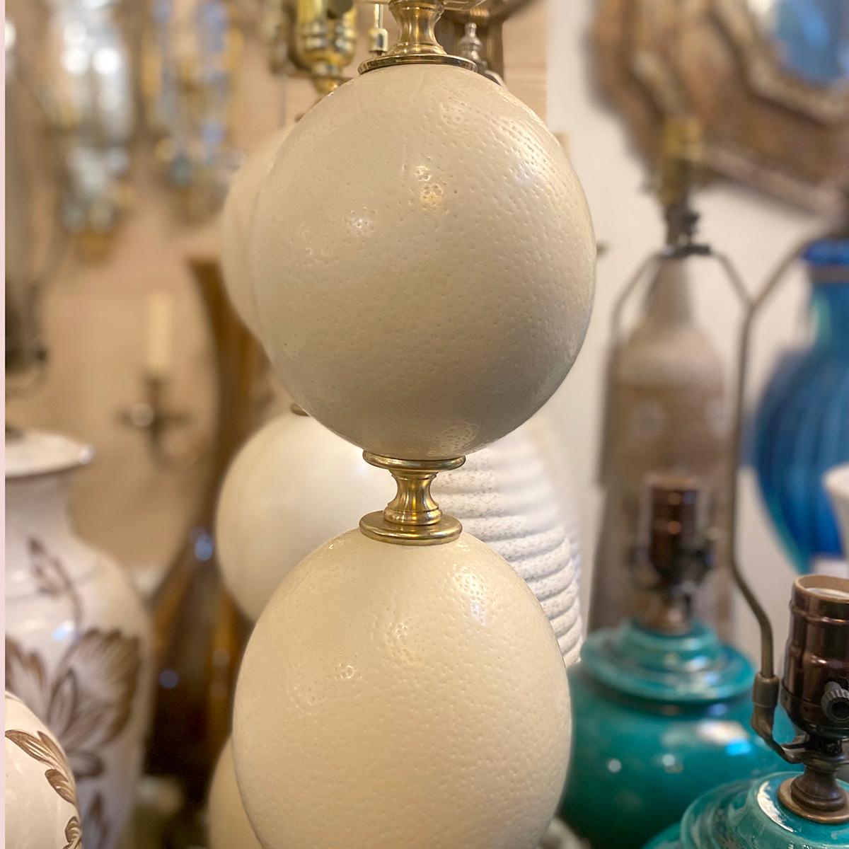 Late 20th Century Pair of Midcentury French Ostrich Egg Lamps For Sale