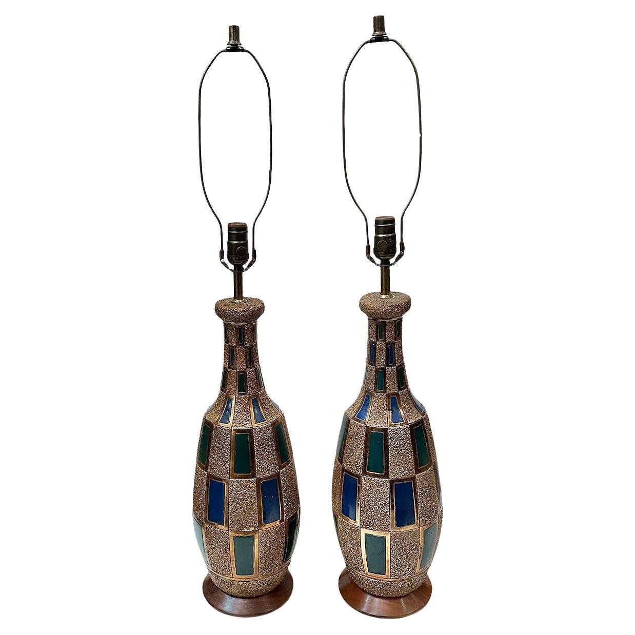 Coppia di lampade geometriche del Medioevo in vendita