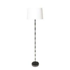 Paire de lampadaires géométriques du milieu du siècle en nickel poli et bronze industriel, signés Gio Ponti