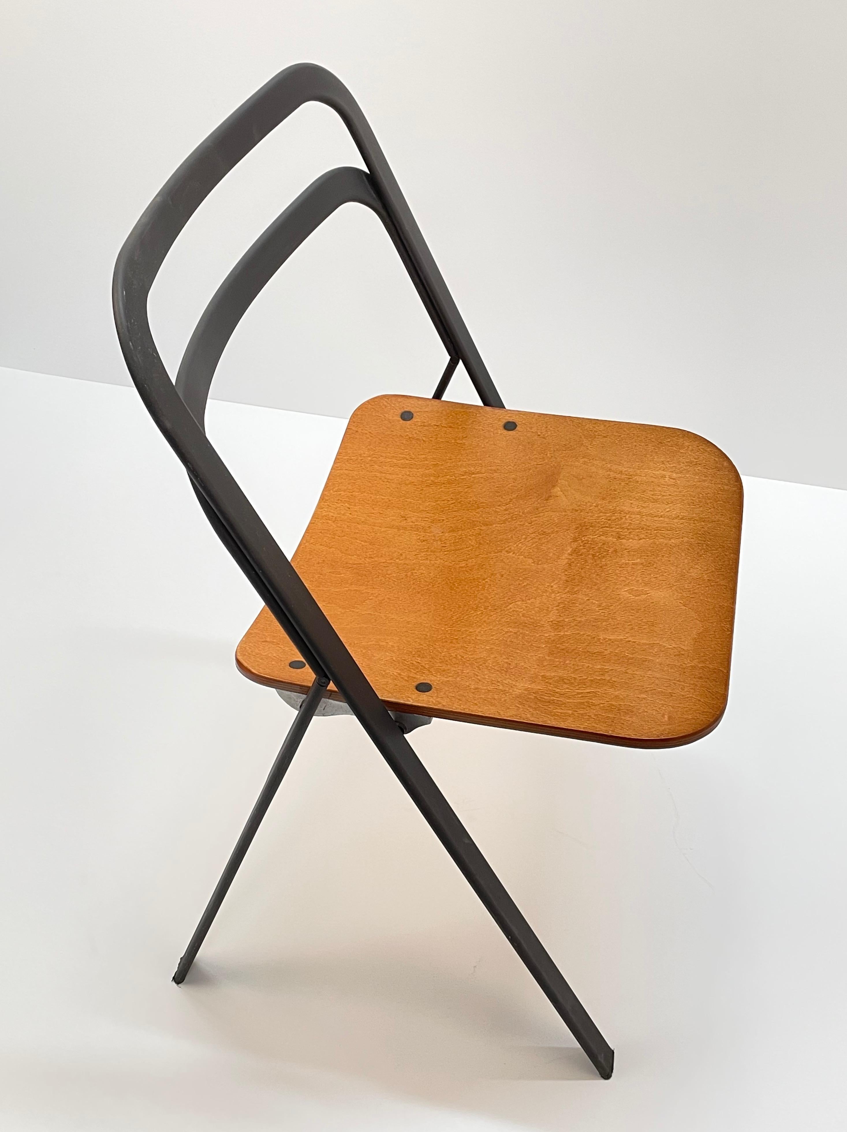 Pair of Midcentury Giorgio Cattelan Italian Folding Chairs for Cidue Italy 1970s For Sale 8