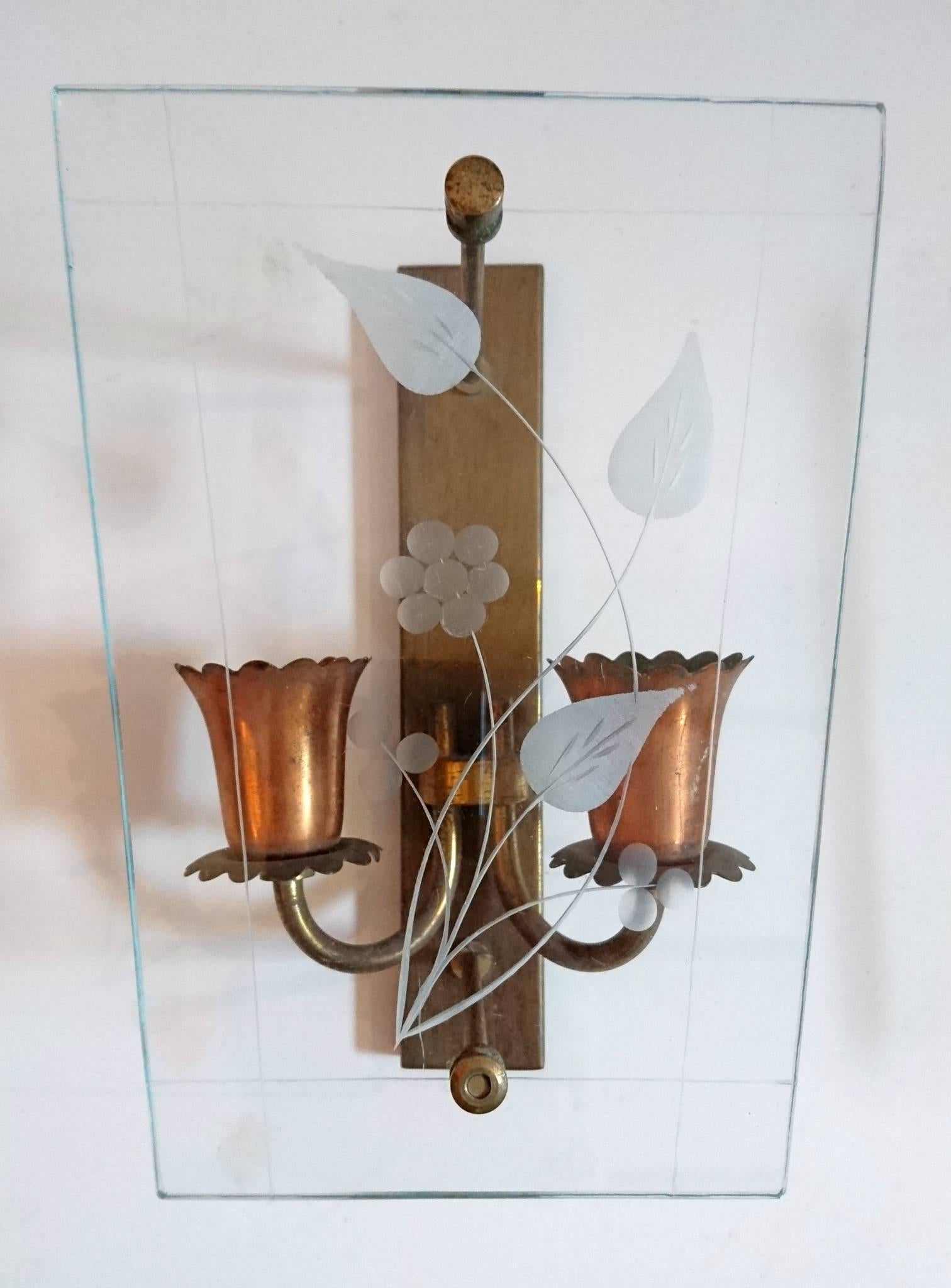 Mid-Century Modern Pair of Midcentury Glass and Copper Wall Sconces, Made in Italy For Sale
