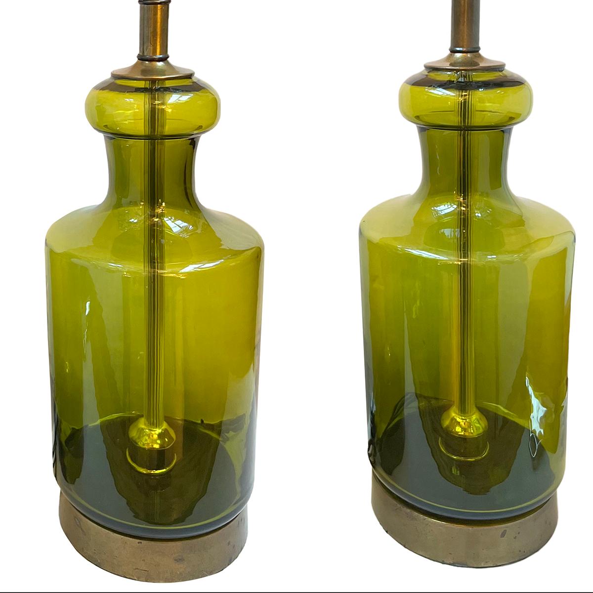 Pair of circa 1960's Italian blown glass lamps.

Measurements:
Height of body: 19.5