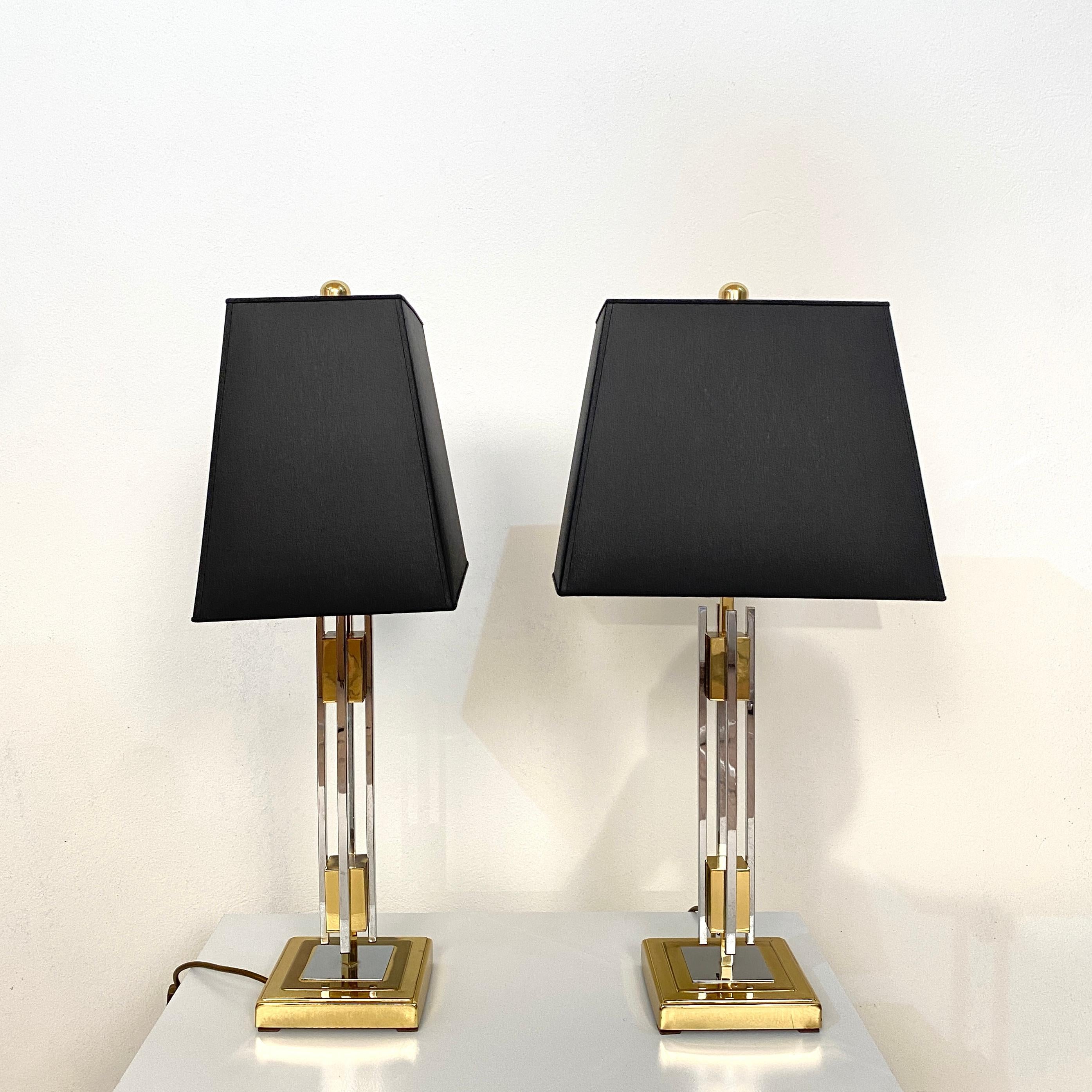 Italian Pair of Midcentury Gold and Chrome Table Lamps by Willy Rizzo, circa 1970