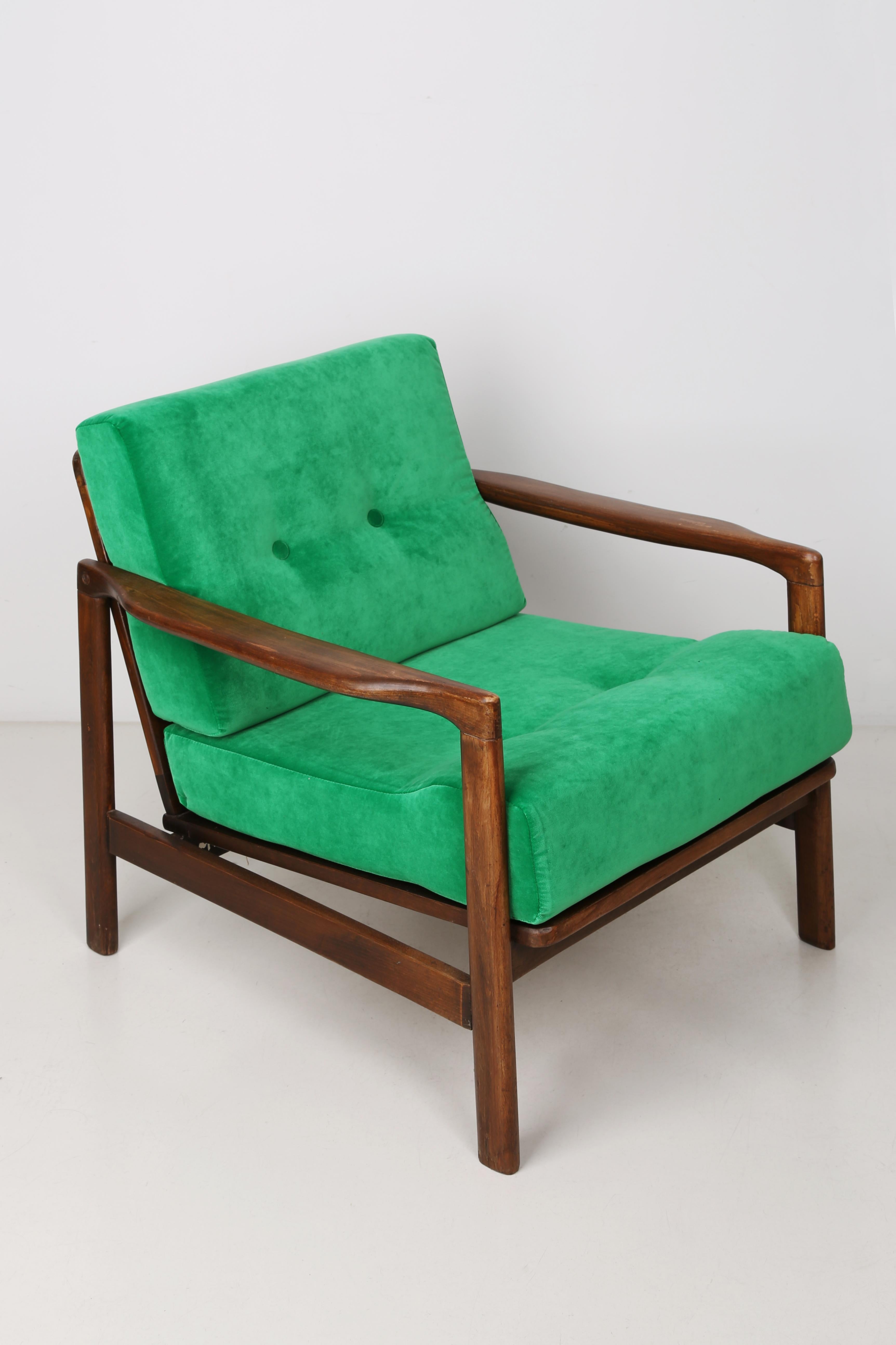 Mid-Century Modern Pair of Midcentury Green Grass Velvet Armchairs, Zenon Baczyk, 1960s For Sale