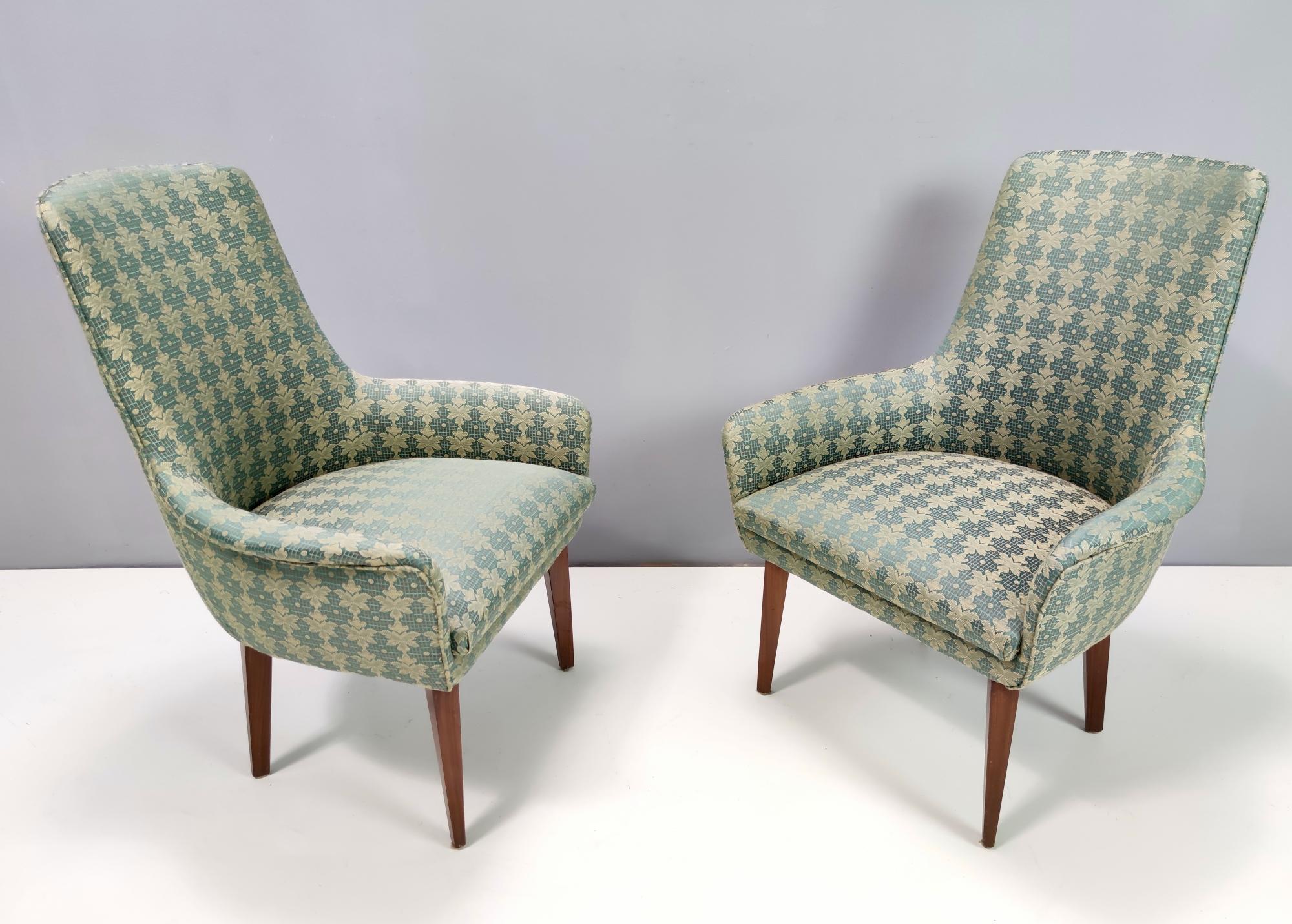 Italian Pair of Vintage High-Quality Green Fabric and Beech Armchairs, Italy For Sale