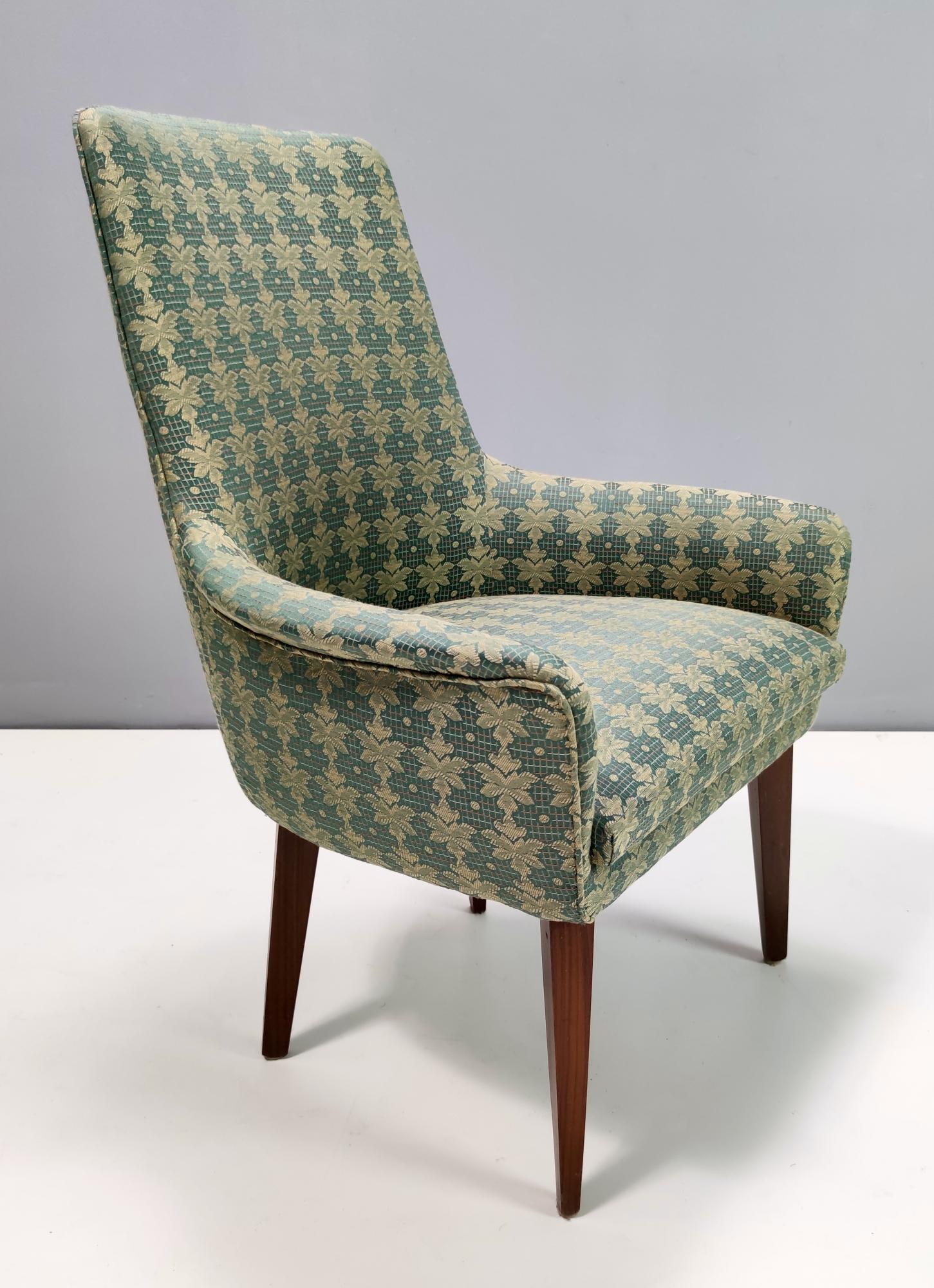 Pair of Vintage High-Quality Green Fabric and Beech Armchairs, Italy For Sale 1