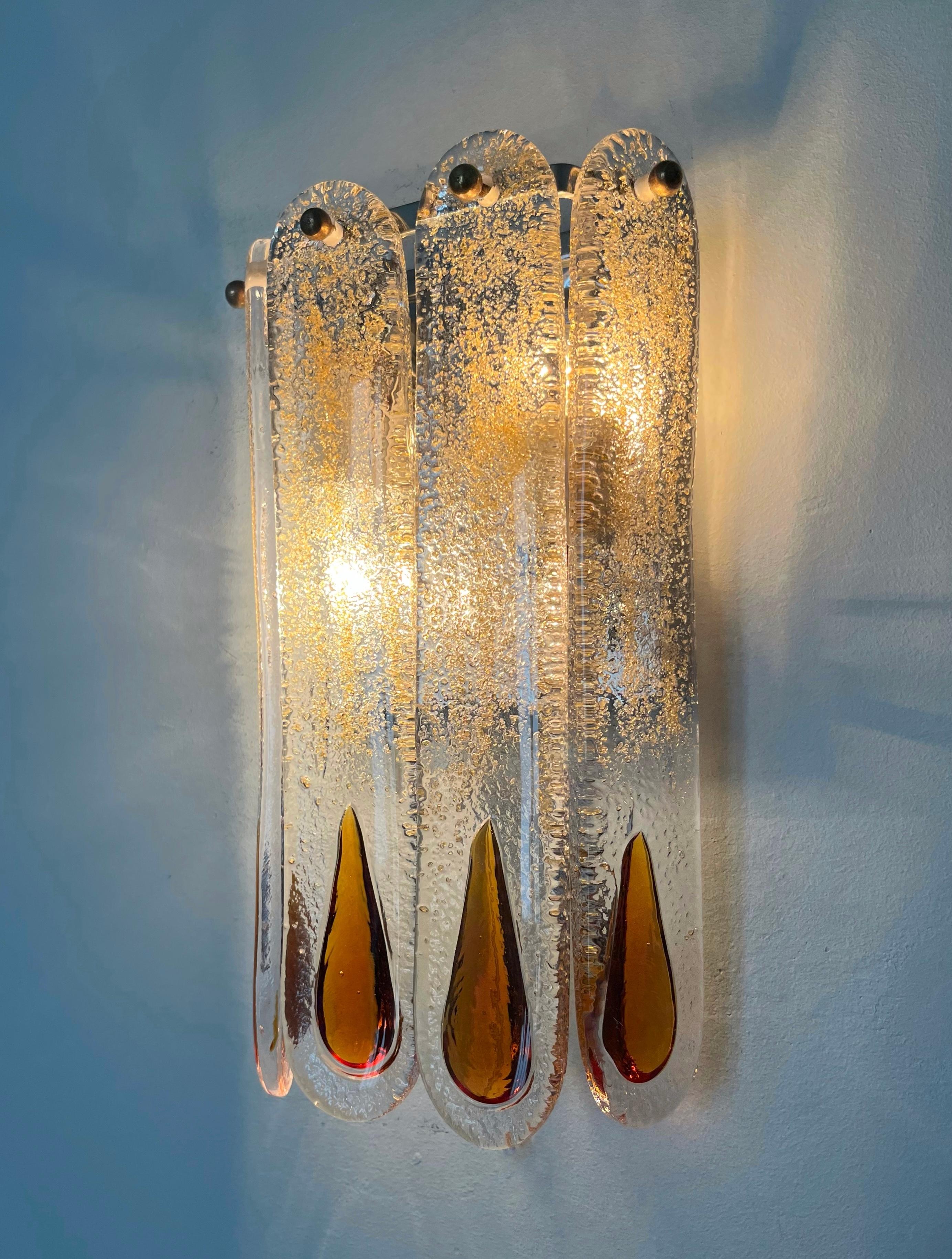 Pair of Midcentury Italian Amber Murano Wall Sconces by Mazzega, 1970s In Good Condition For Sale In Badajoz, Badajoz