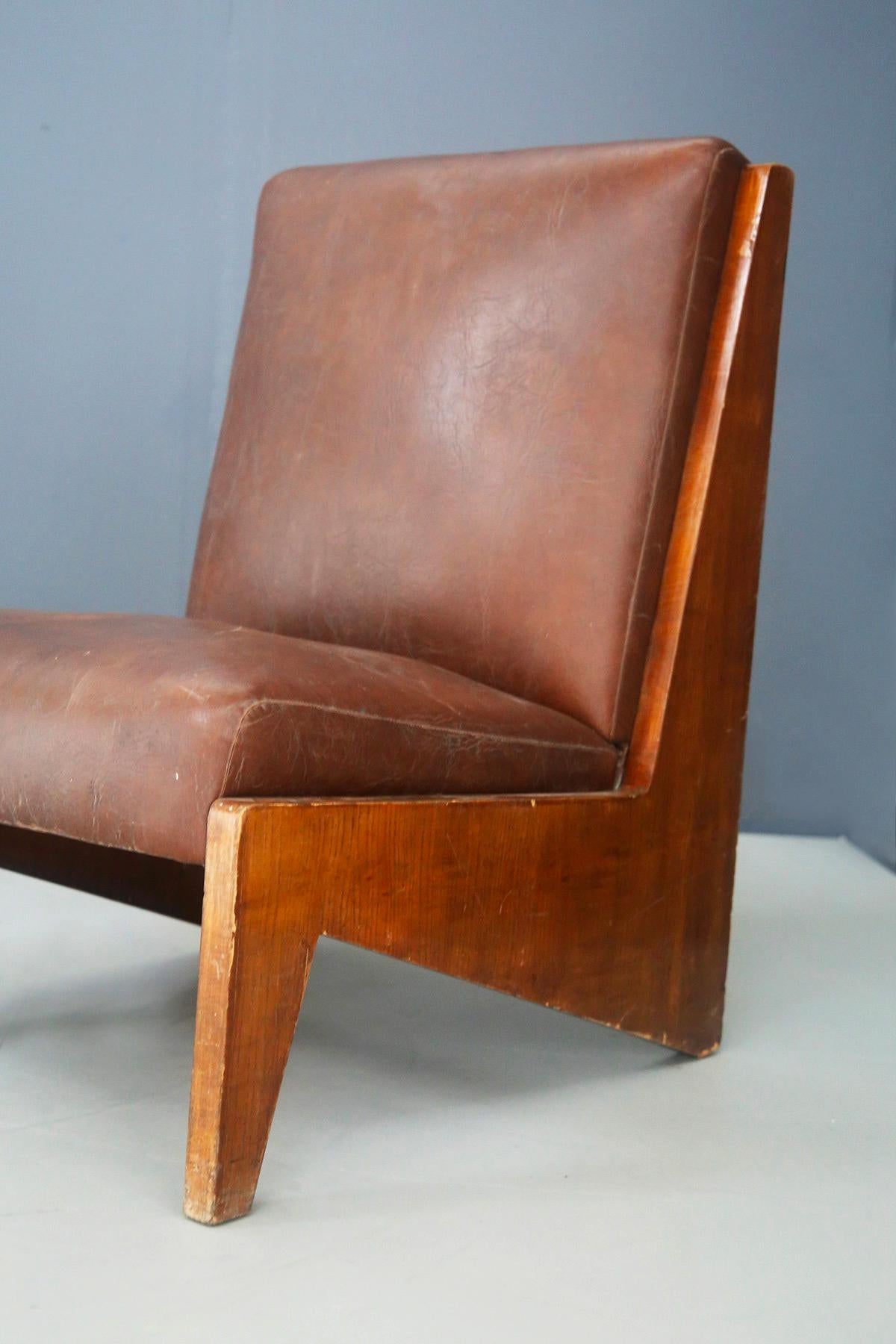 Pair of Midcentury Italian Armchairs Attributed to BBPR in Walnut and Leather 2