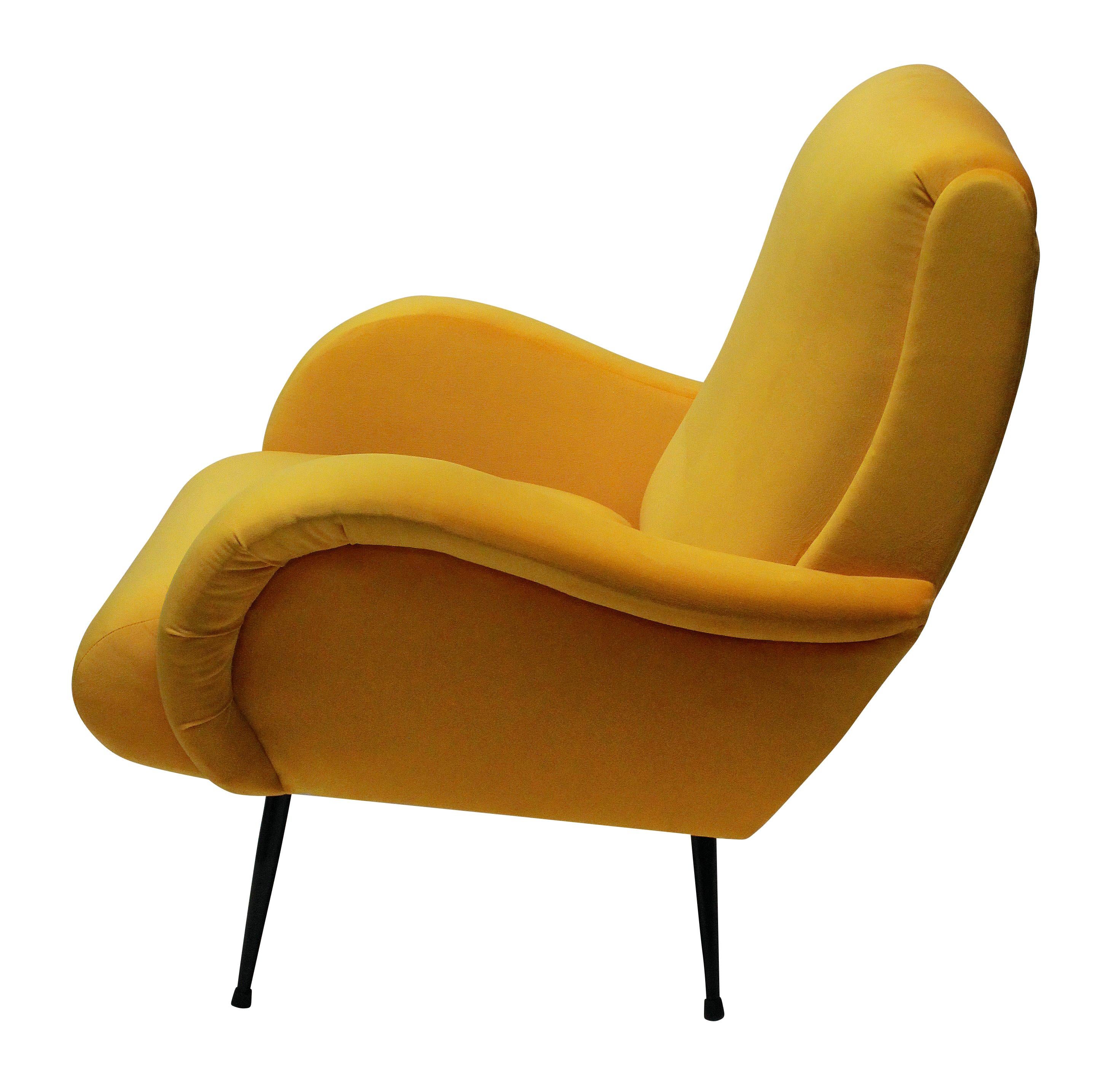 Pair of Midcentury Italian Armchairs in Yellow Velvet In Good Condition In London, GB