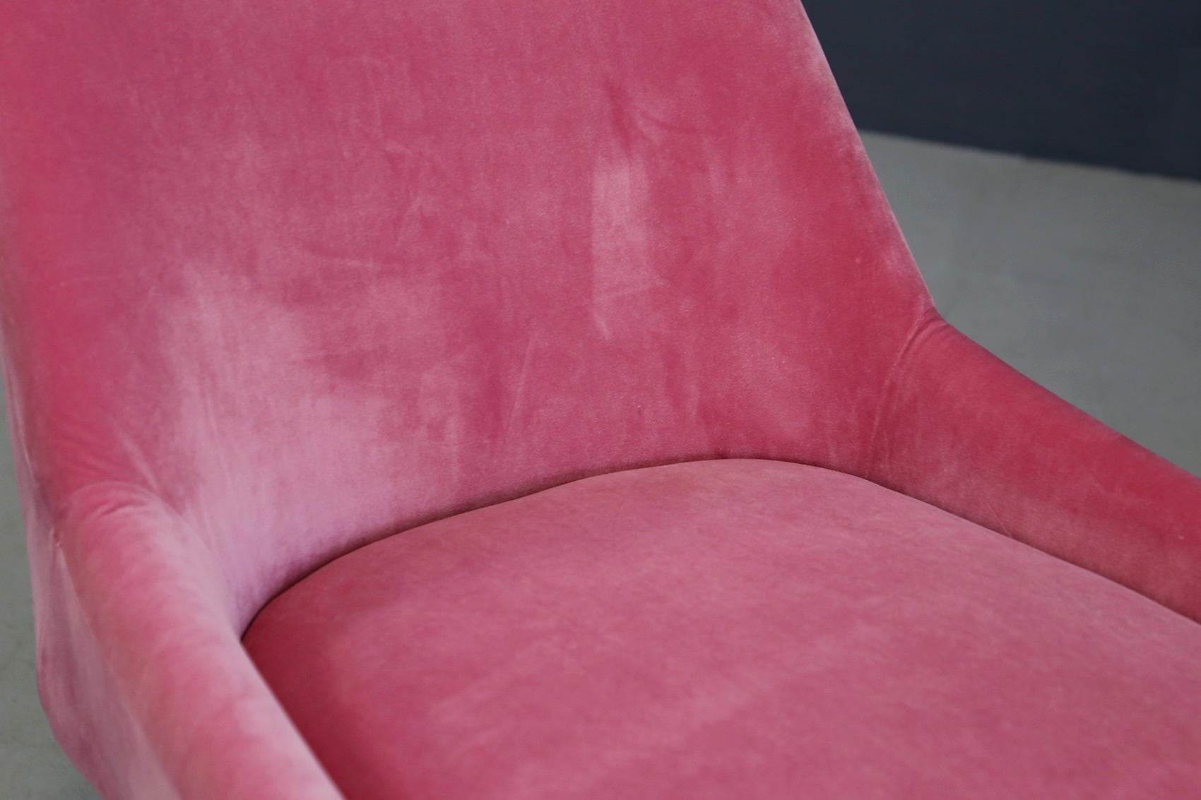 Mid-Century Modern Pair of Midcentury Italian Attributed by Carlo Pagani in Pink Velvet, 1950s