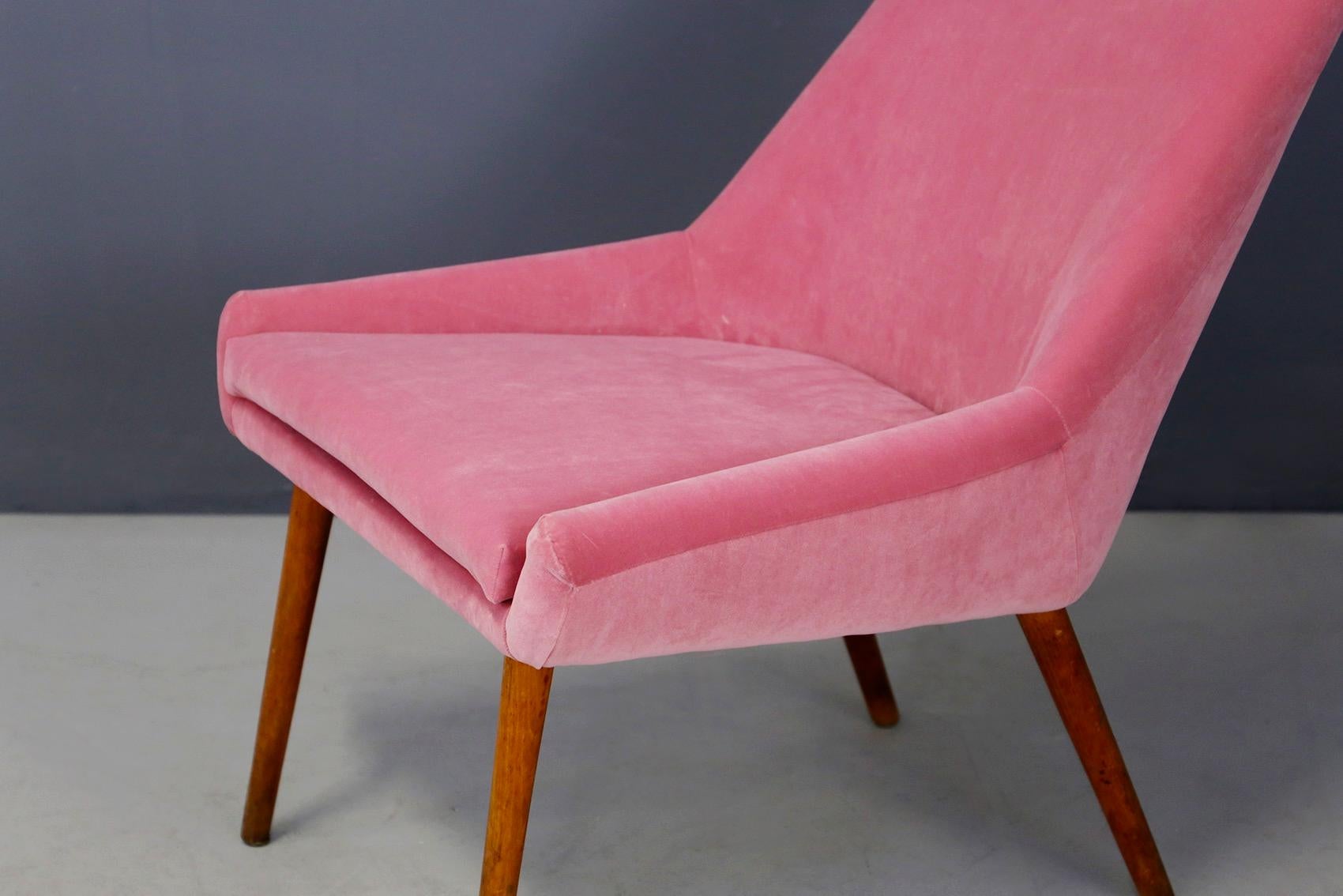 Pair of Midcentury Italian Attributed by Carlo Pagani in Pink Velvet, 1950s In Good Condition In Milano, IT