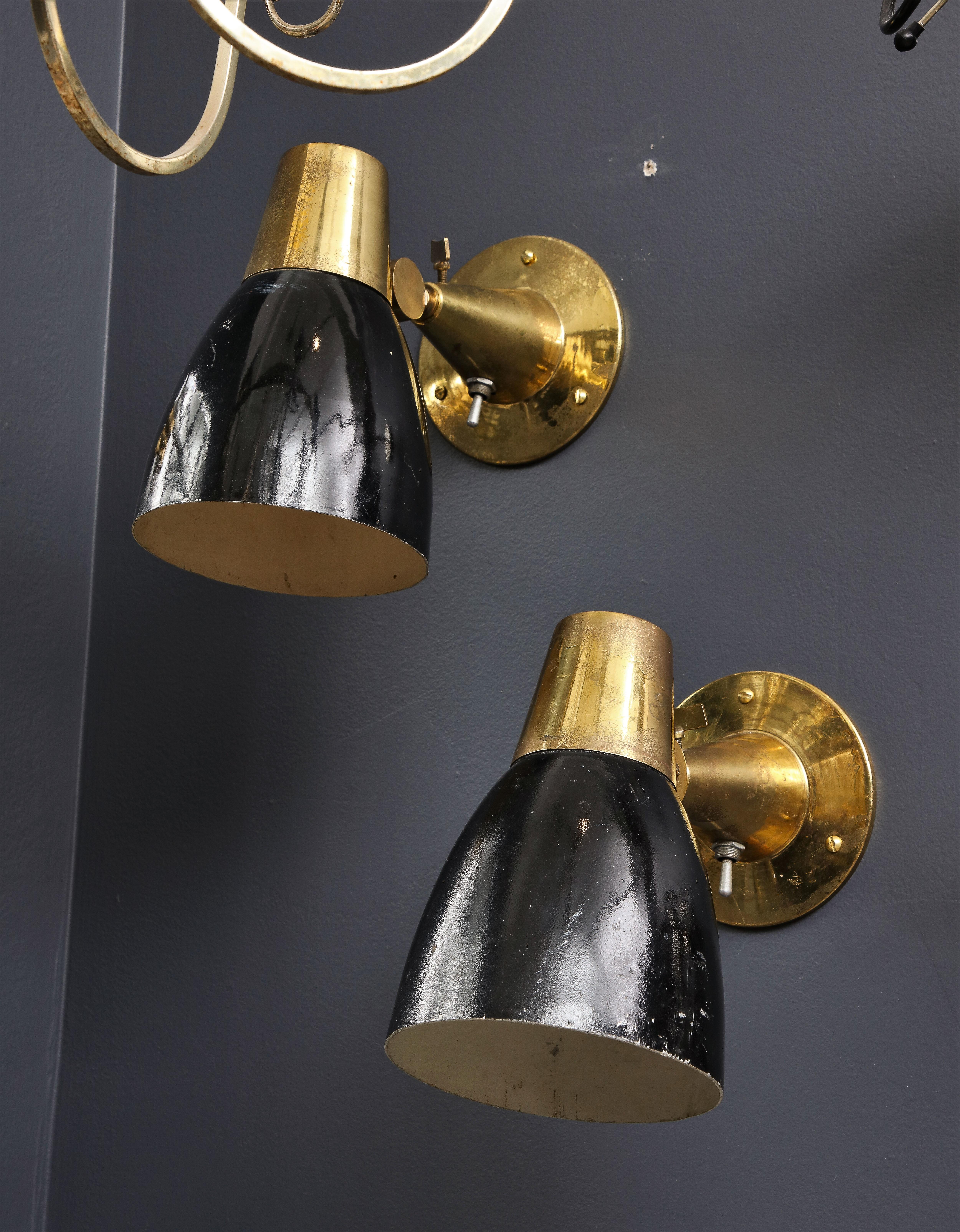 Pair of Midcentury Italian Brass and Enameled Steel Sconces, 1950s For Sale 10