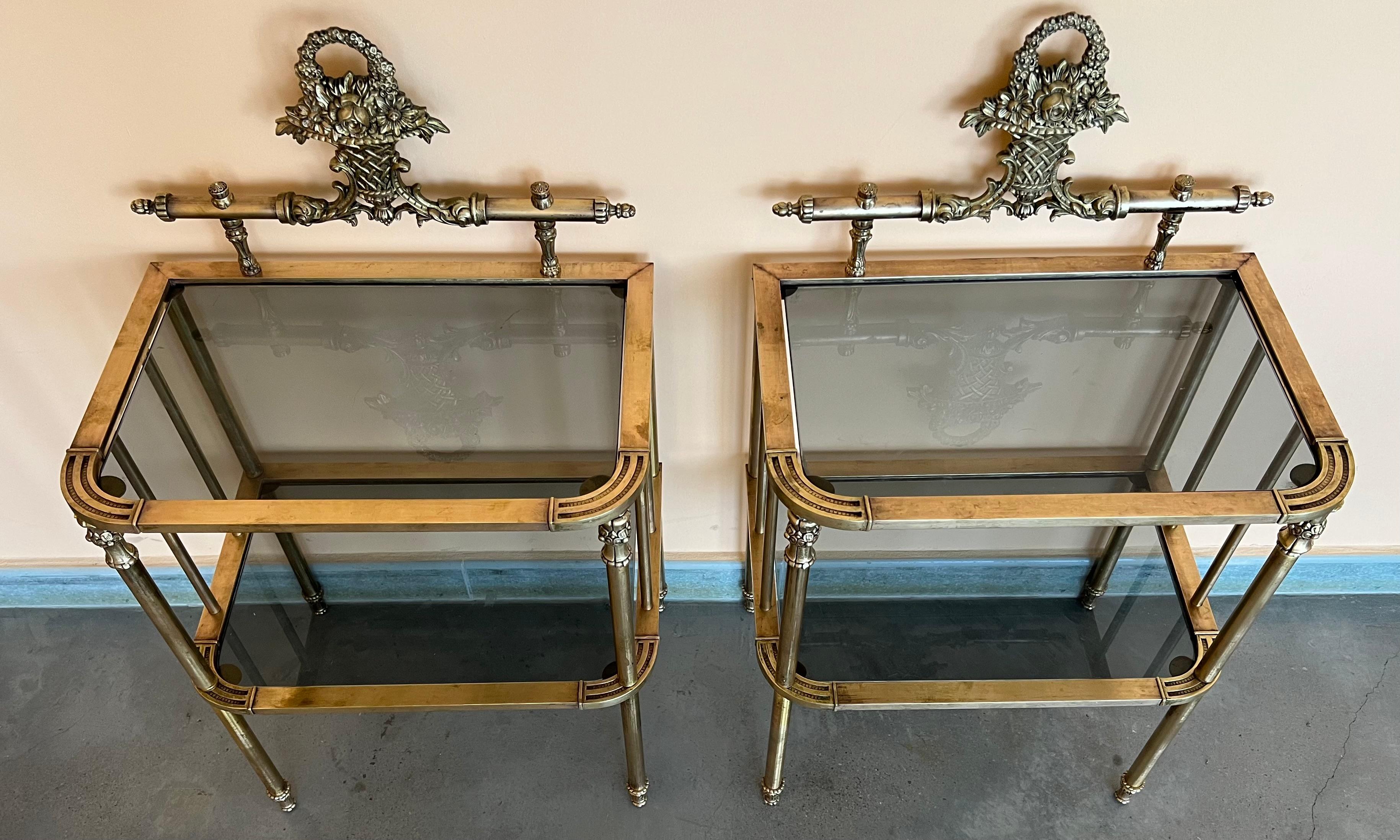 Pair of Midcentury Italian Bronze and Glass with Nightstands with Crest In Good Condition In Miami, FL