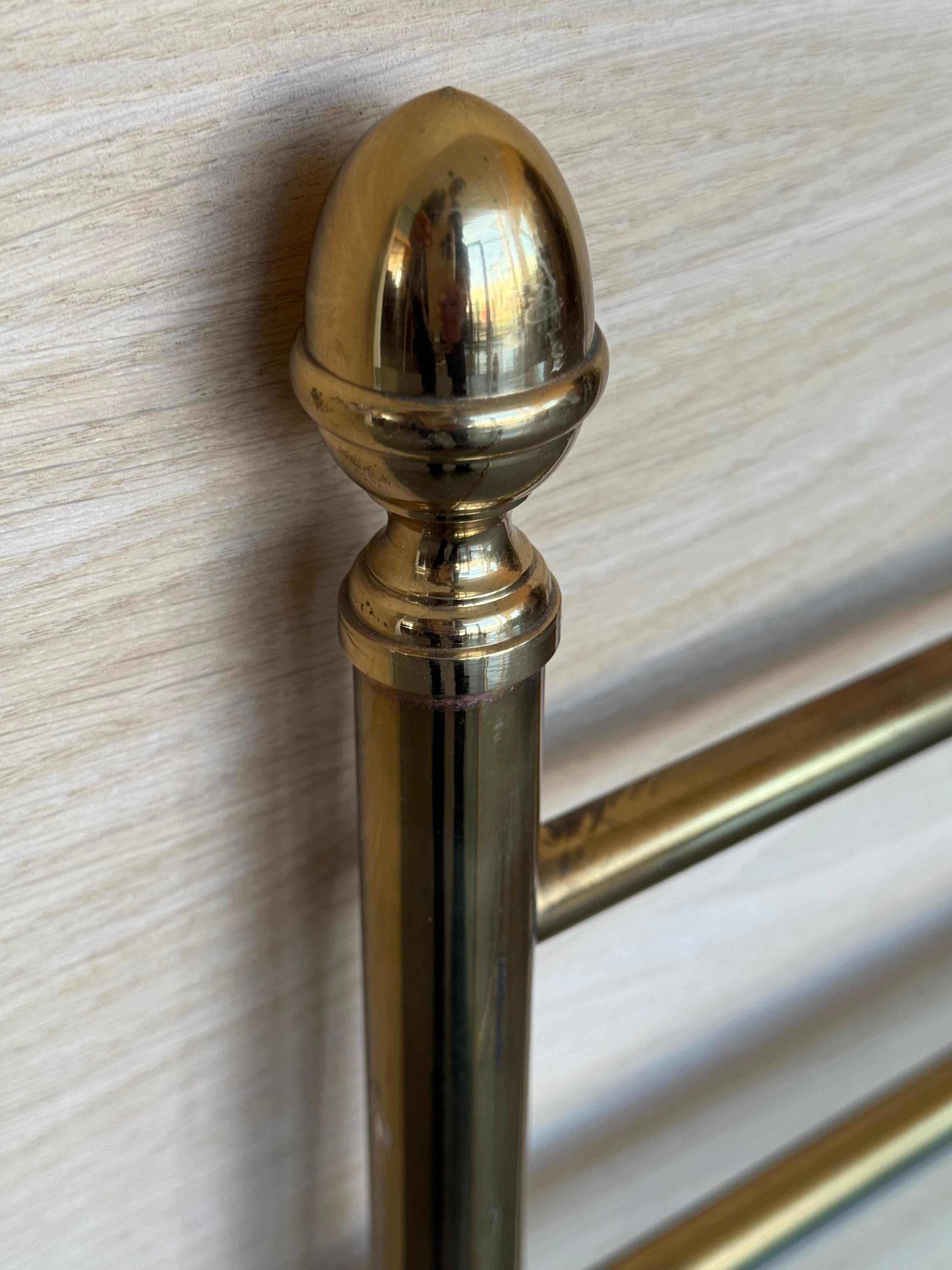 Pair of Midcentury Italian Bronze and Glass with Nightstands with Crest For Sale 3