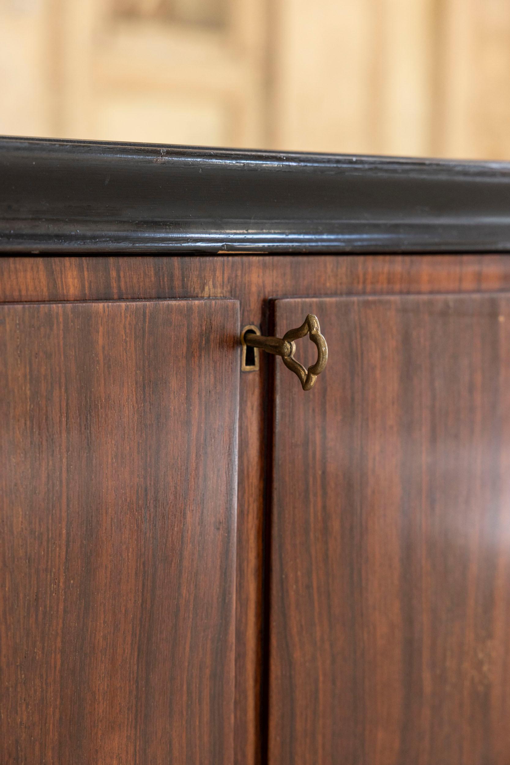 Pair of midcentury Italian cabinets by Paolo Buffa For Sale 6