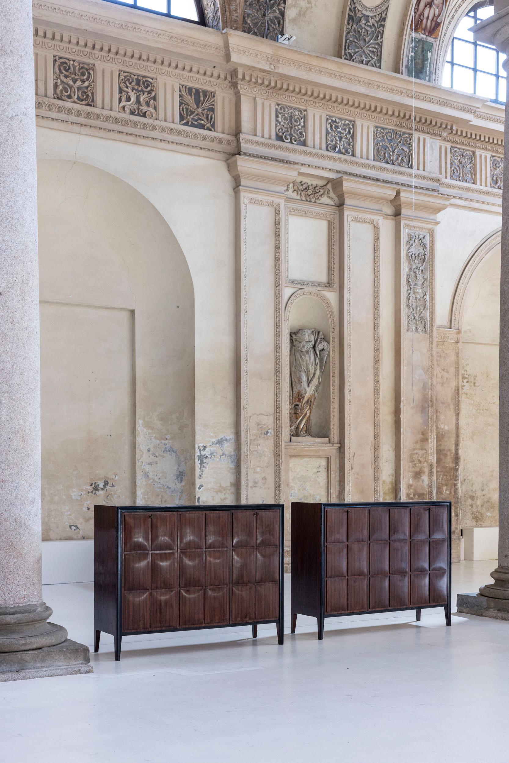 Mid-Century Modern Pair of midcentury Italian cabinets by Paolo Buffa For Sale