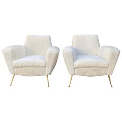 Pair of Midcentury Italian Club Chairs in White Shearling Inspired by Lenzi 548