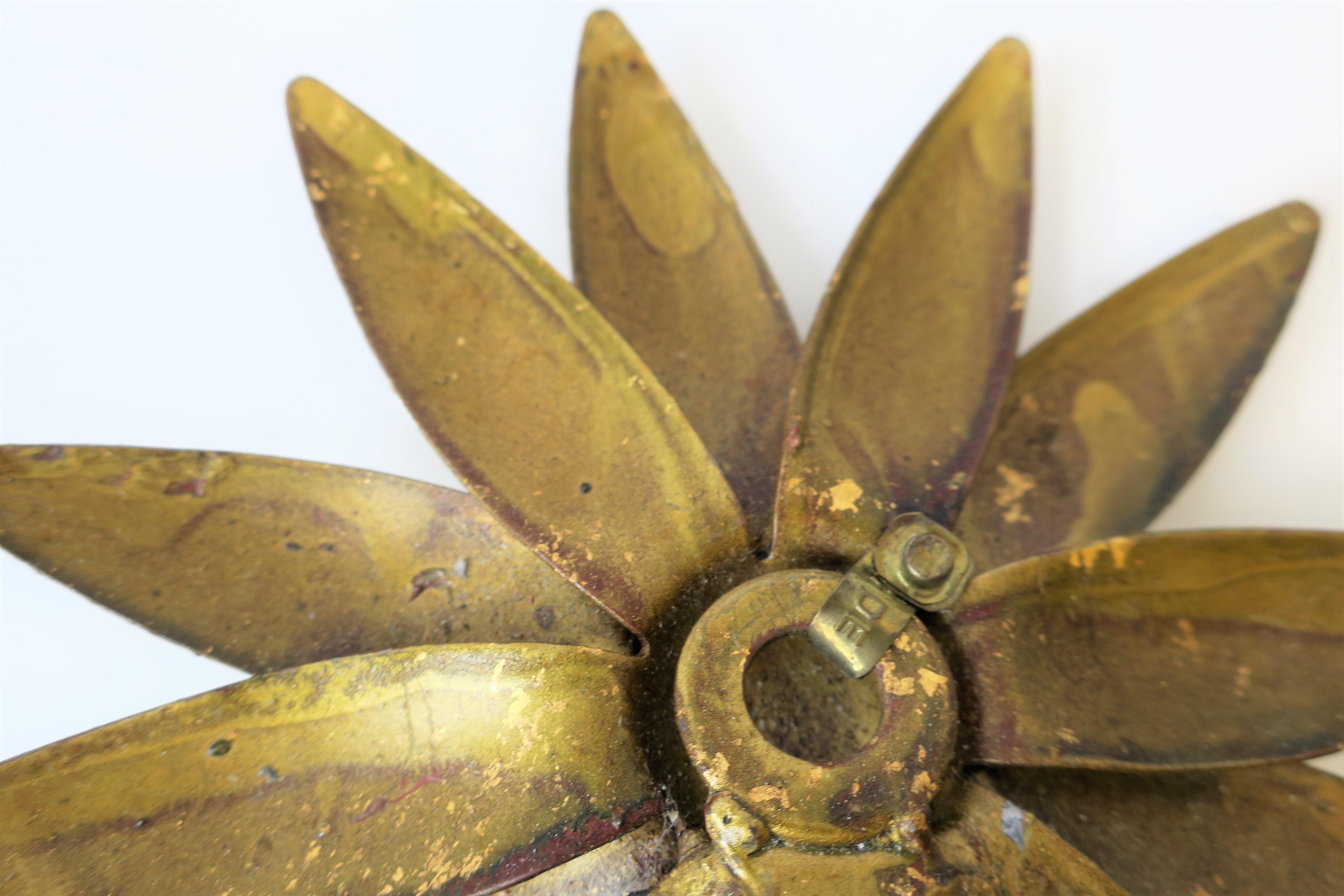 Pair of Midcentury Italian Gold Gilt Tole Metal Flower Sconces 2
