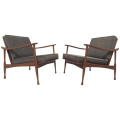 Pair of Midcentury Italian Lounge Chairs, circa 1960s