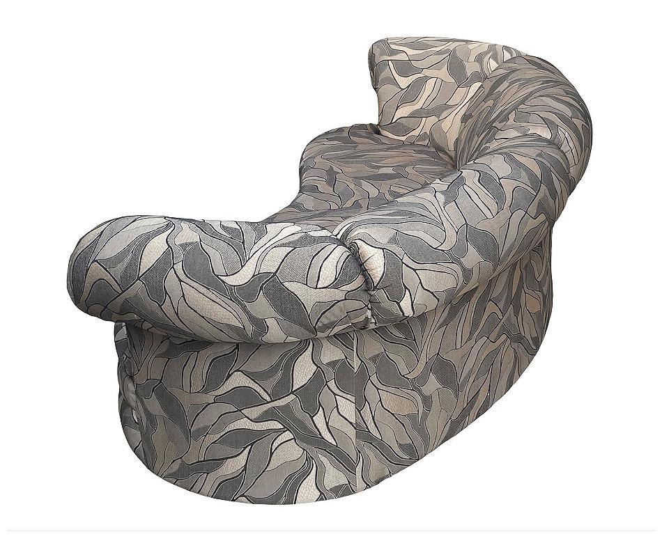 Pair of Midcentury Italian Modern Curved Kidney Bean Cloud Sofas or Loveseats 2