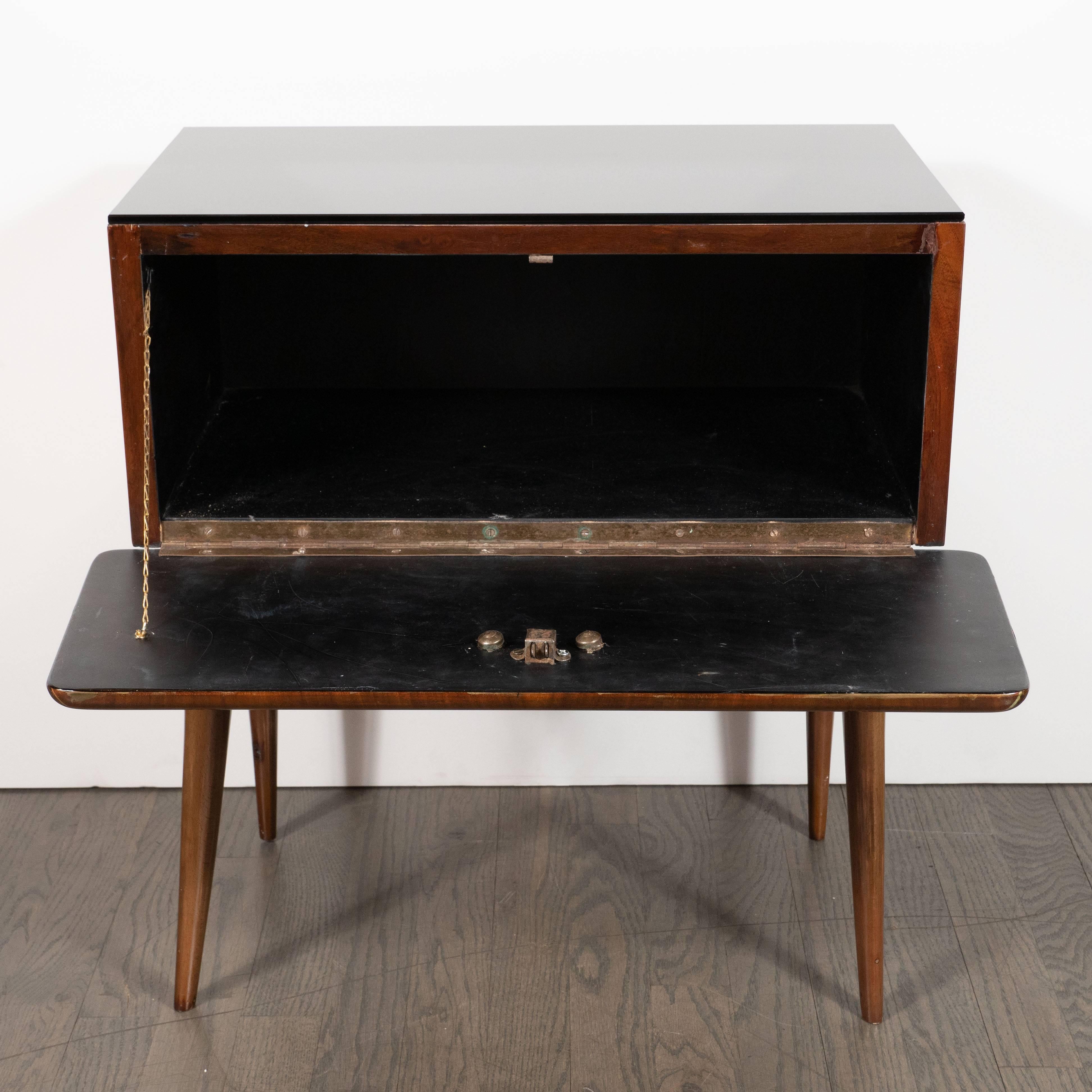 Pair of Midcentury Italian Nightstands/End Tables in Exotic Bookmatched Wood In Excellent Condition In New York, NY