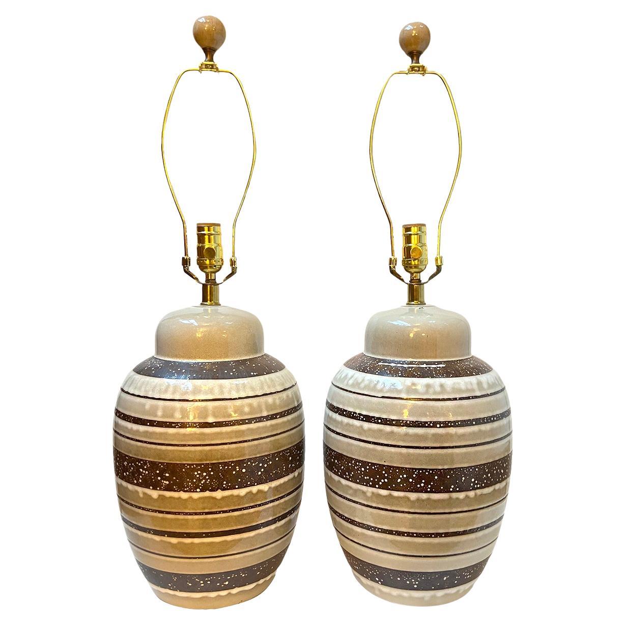 Paire de lampes en porcelaine italienne du milieu du siècle dernier en vente