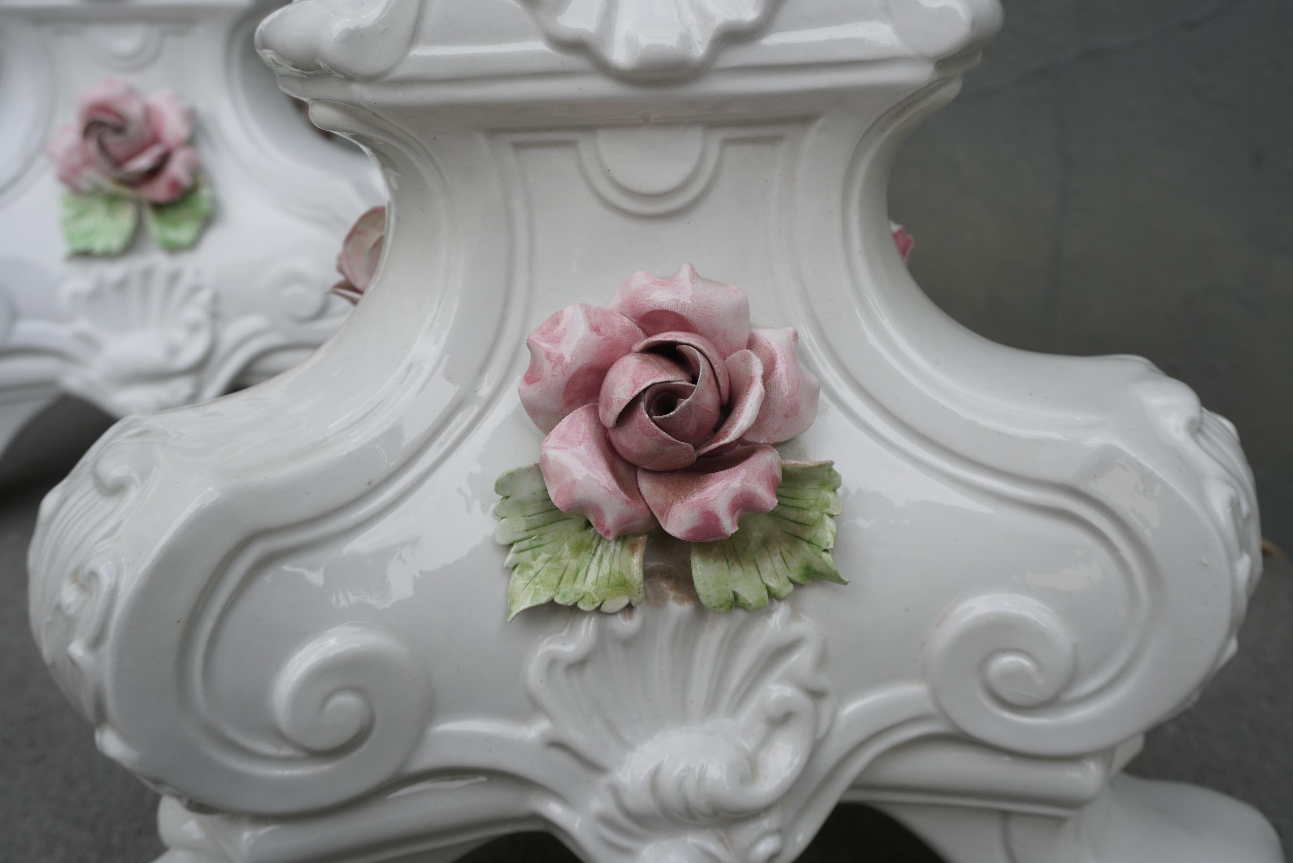 Paire de lampes italiennes de style rococo du milieu du siècle dernier en vente 4