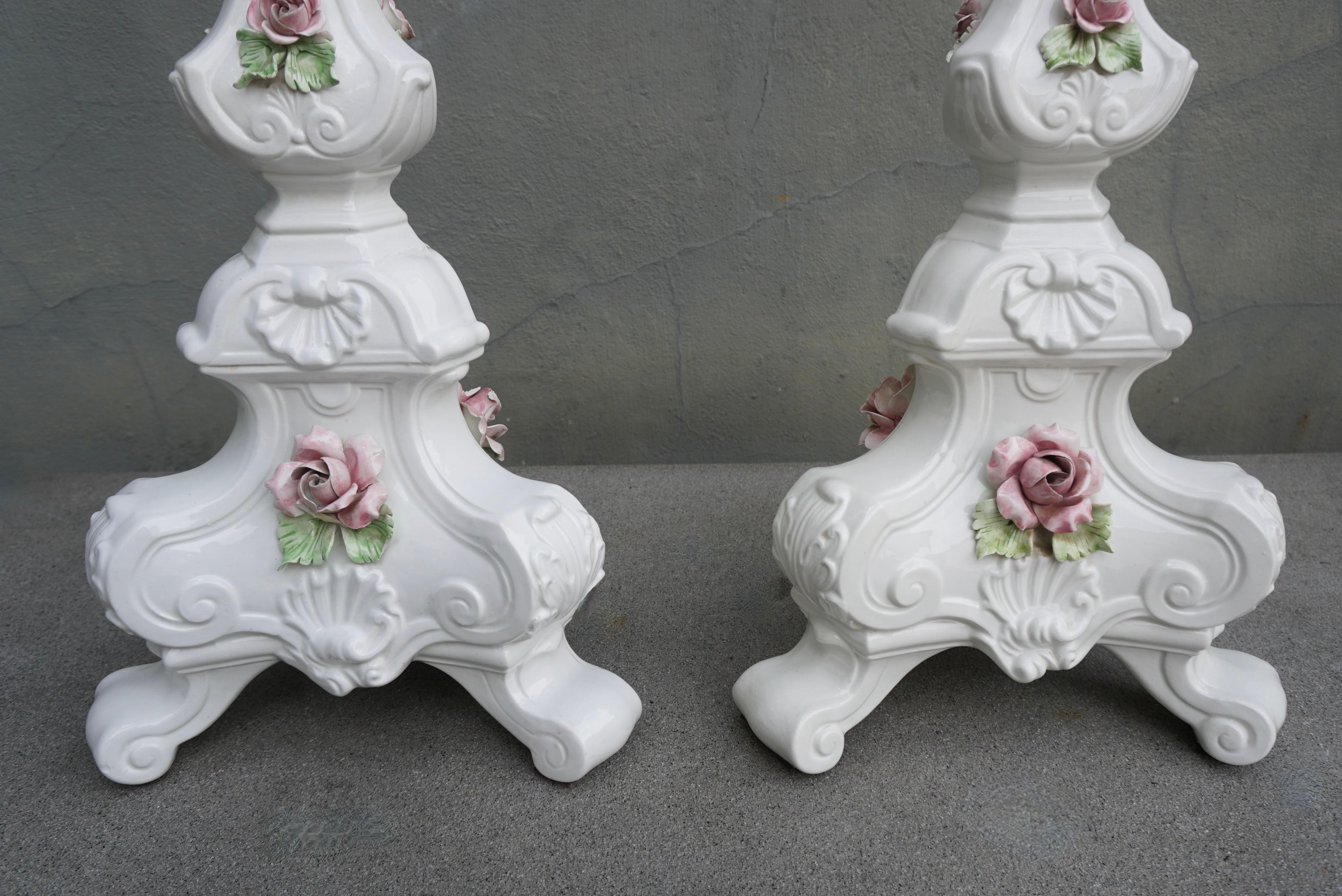 Paire de lampes italiennes de style rococo du milieu du siècle dernier en vente 1