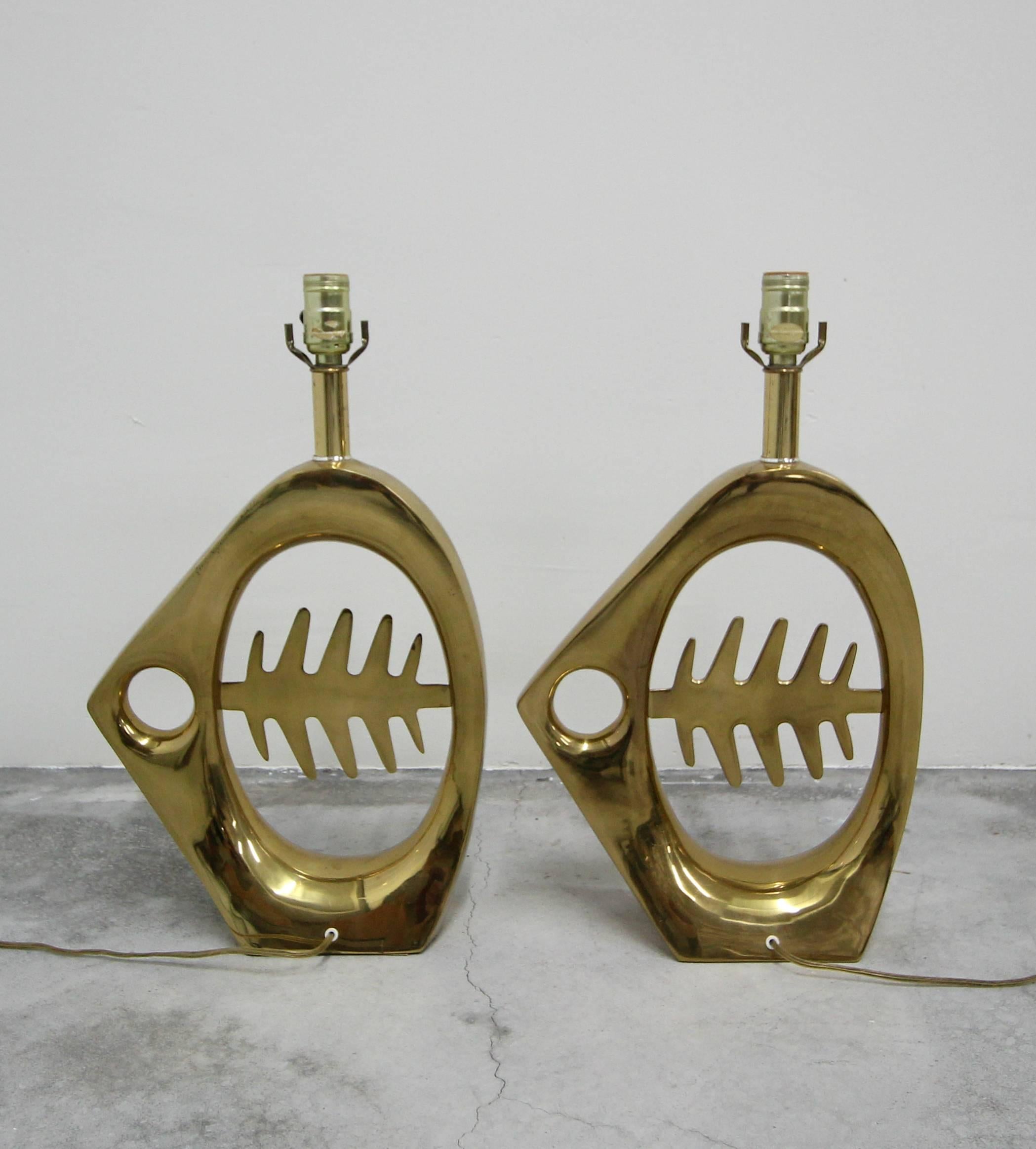 Mid-Century Modern Pair of Midcentury Italian Solid Brass Sculptural Fish Lamps