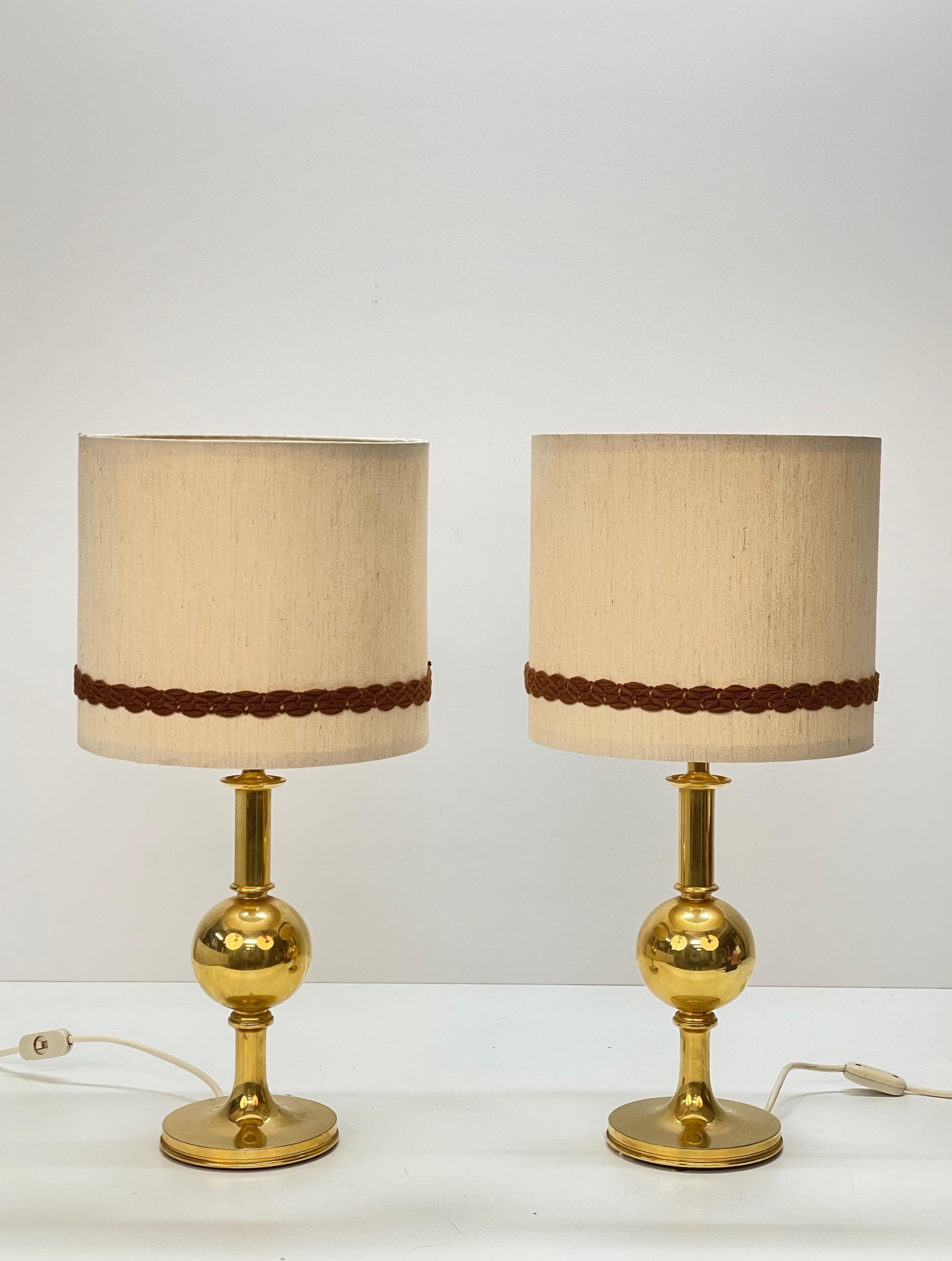 Pair of Midcentury Italian Solid Gilt Brass Table Lamps, 1980s 10