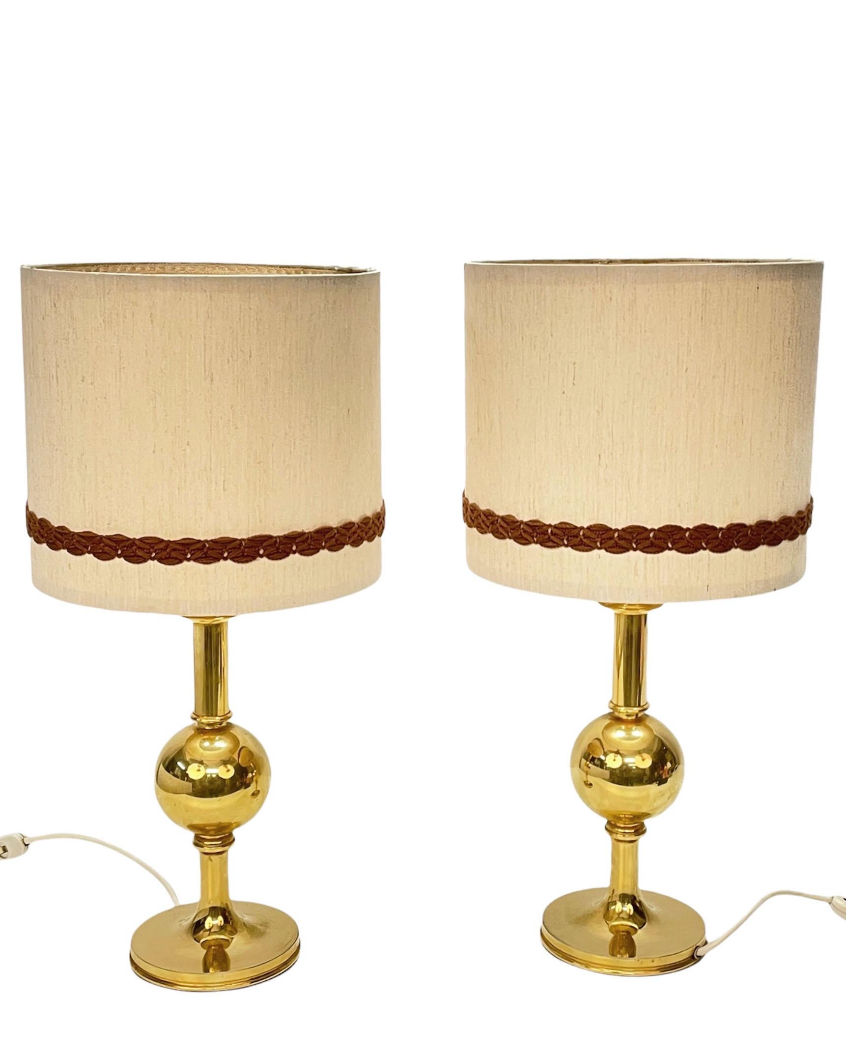 Pair of Midcentury Italian Solid Gilt Brass Table Lamps, 1980s 12