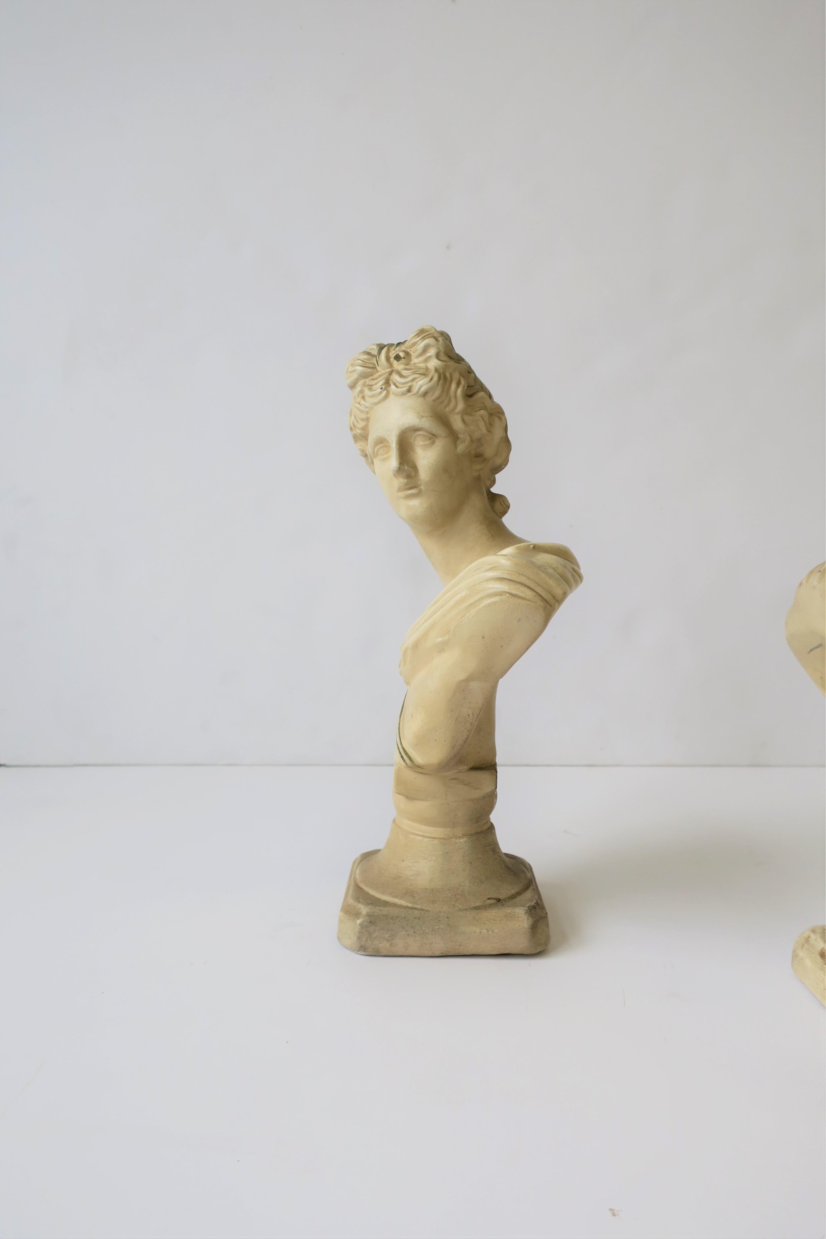 Pair of Midcentury Italian White Plaster Classic Roman Bust Sculptures 5
