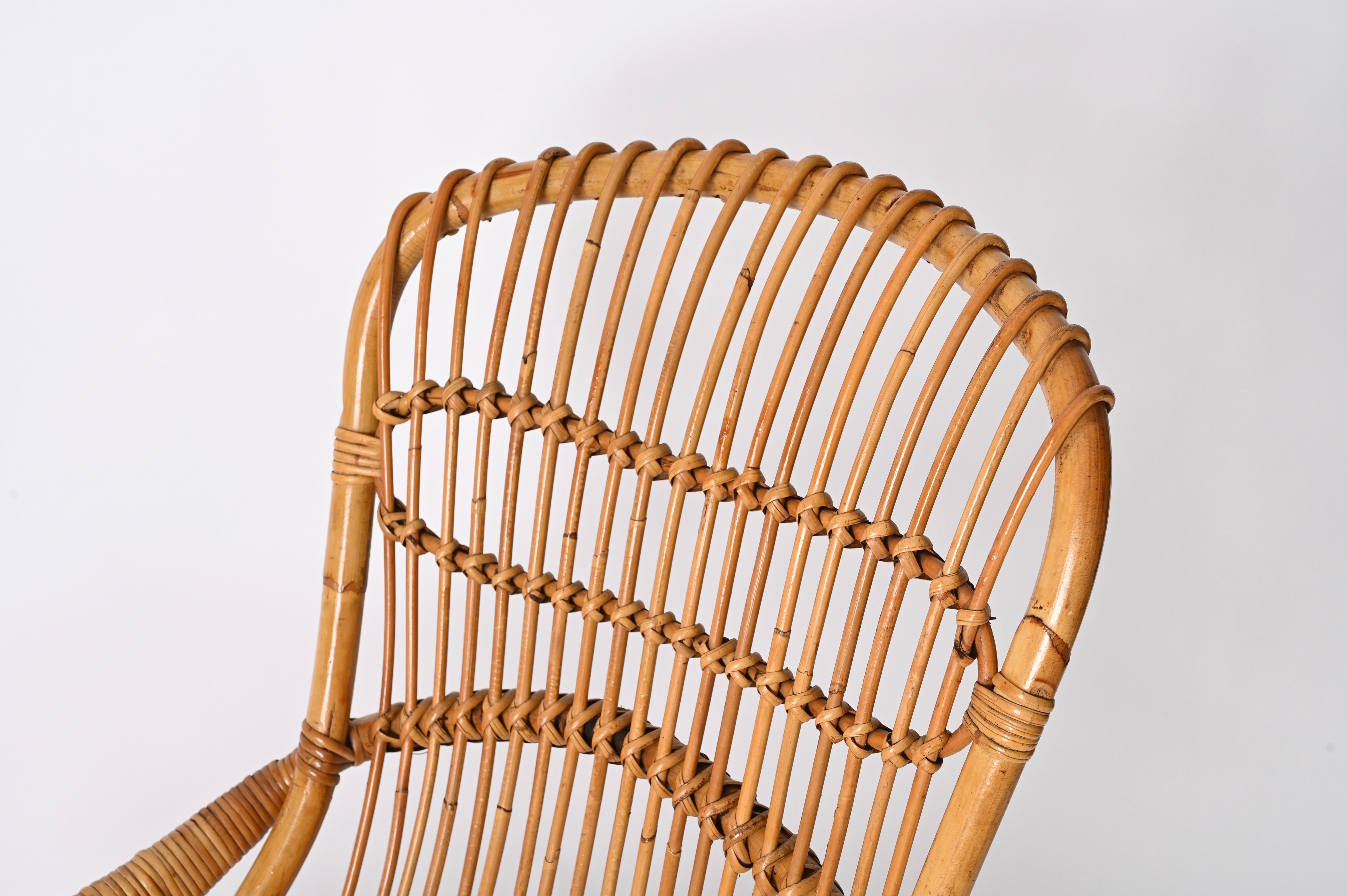 Mid-Century Modern Pair of Midcentury Italian Wicker and Rattan Armchairs by Tito Agnoli, 1960s For Sale
