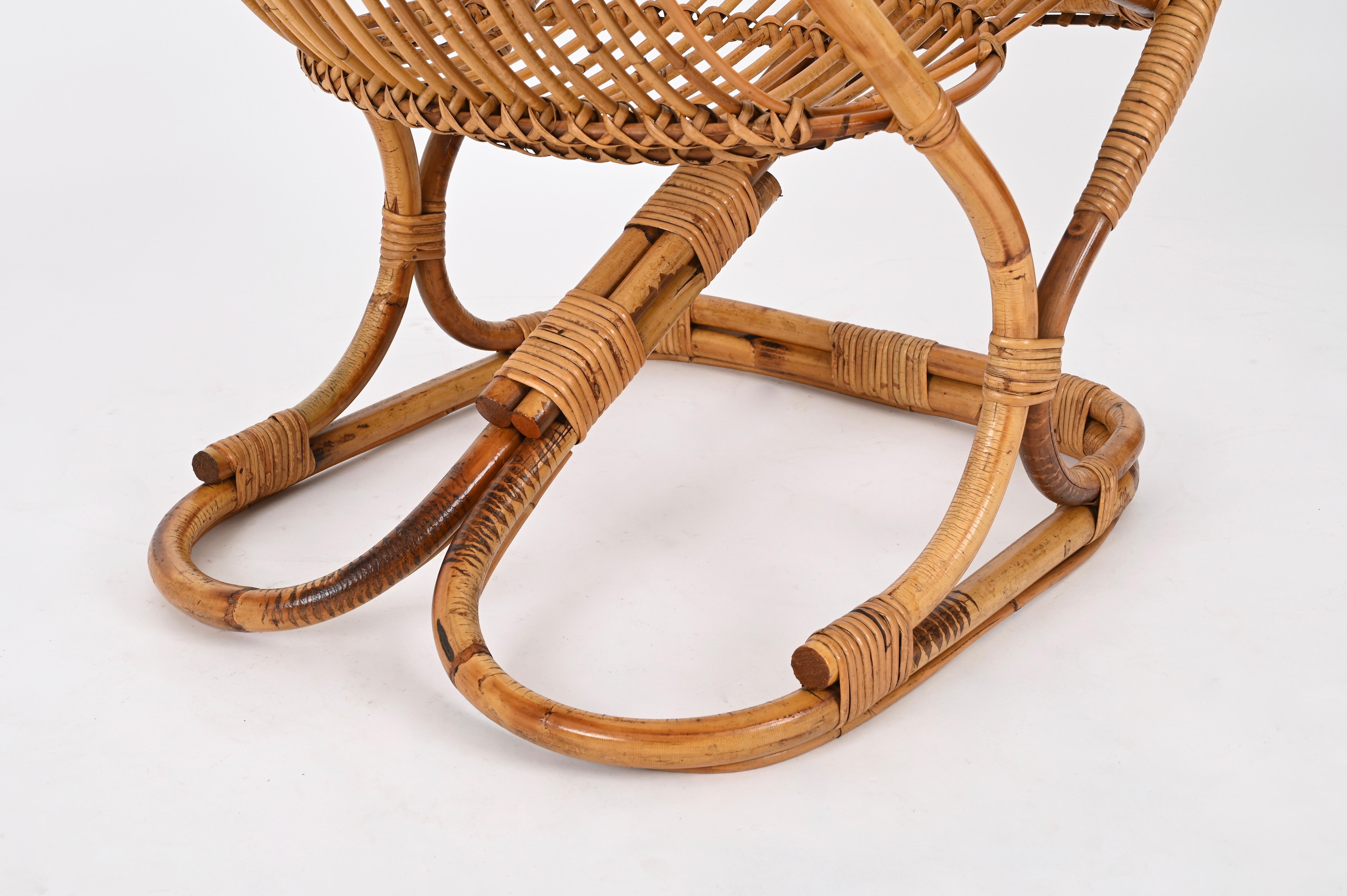 Pair of Midcentury Italian Wicker and Rattan Armchairs by Tito Agnoli, 1960s For Sale 1