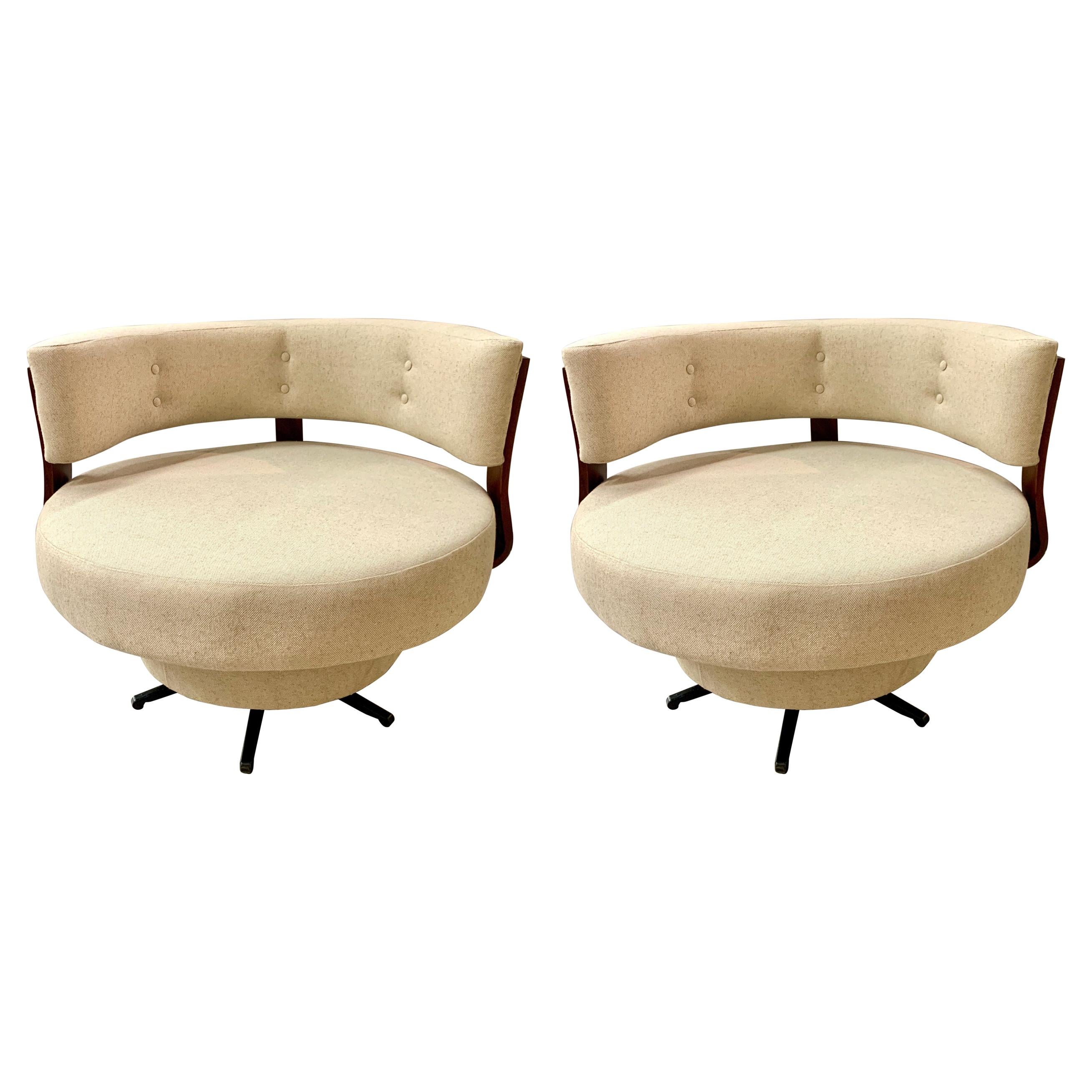 Pair of Midcentury Large Round Swivel Chairs Newly Upholstered in Oatmeal Fabric