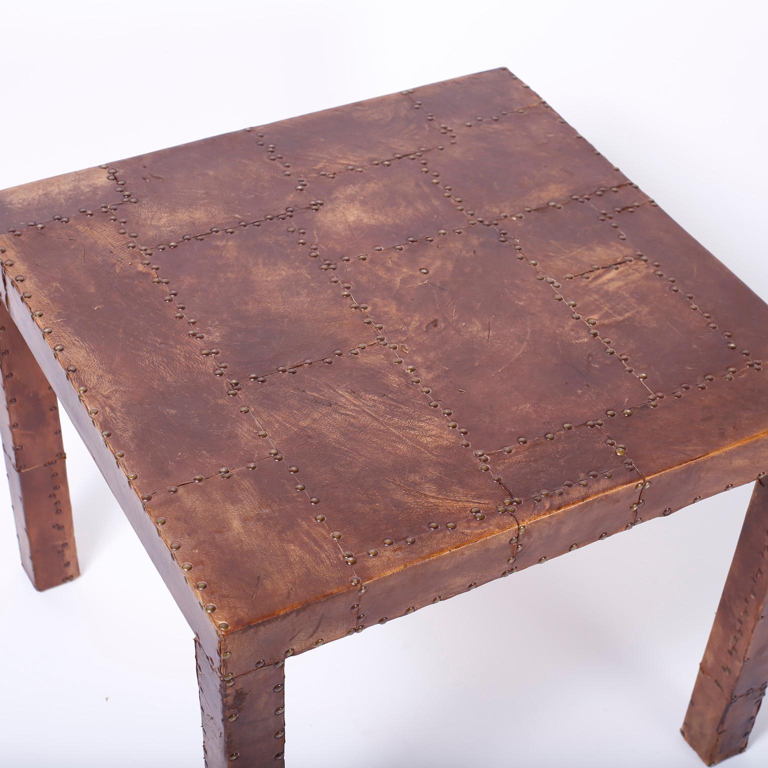 Américain Paire de tables Parson en cuir recouvertes du milieu du siècle dernier en vente